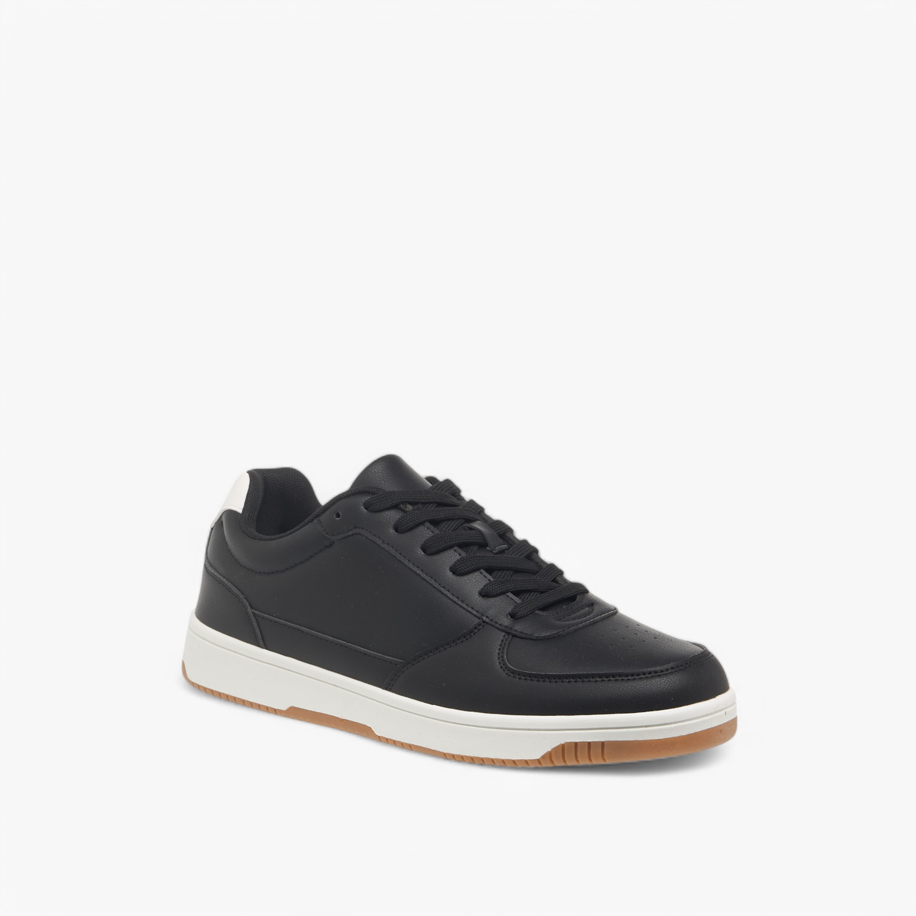 حذاء سنيكرز بِألواح ورباط إغلاق من إل بي إل من شو إكسبرس-men-shoes-sneakers-image-2