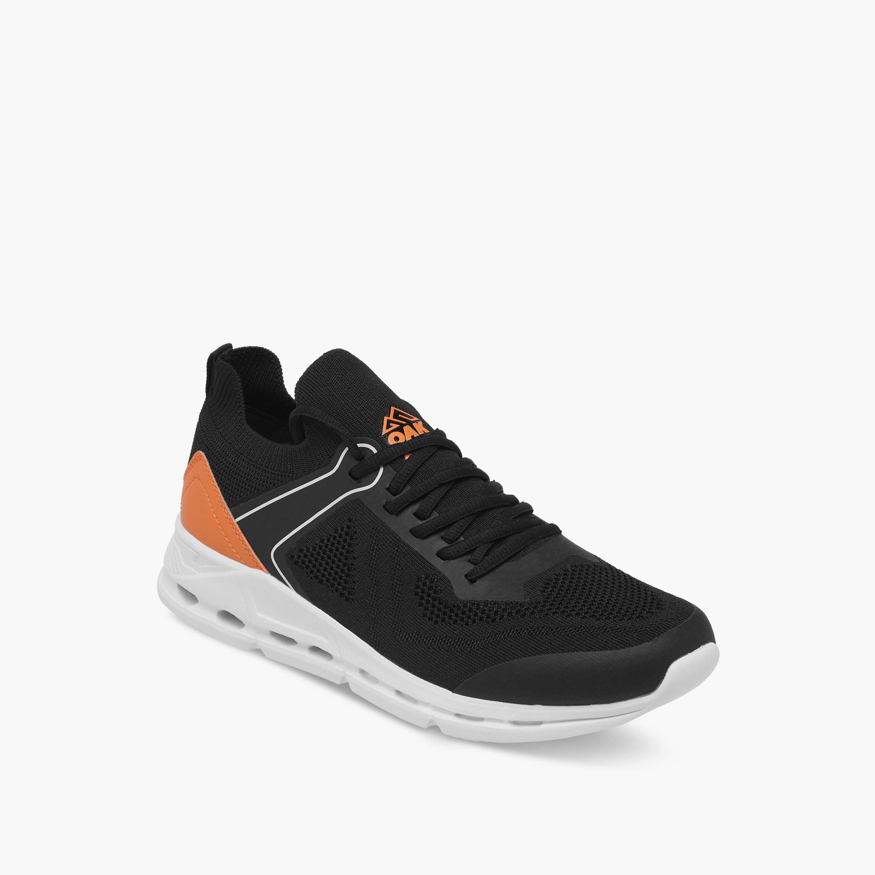 حذاء رياضي بتفاصيل شبكية ورباط إغلاق من أوكلان من شو إكسبرس-sports-men-shoes-image-2