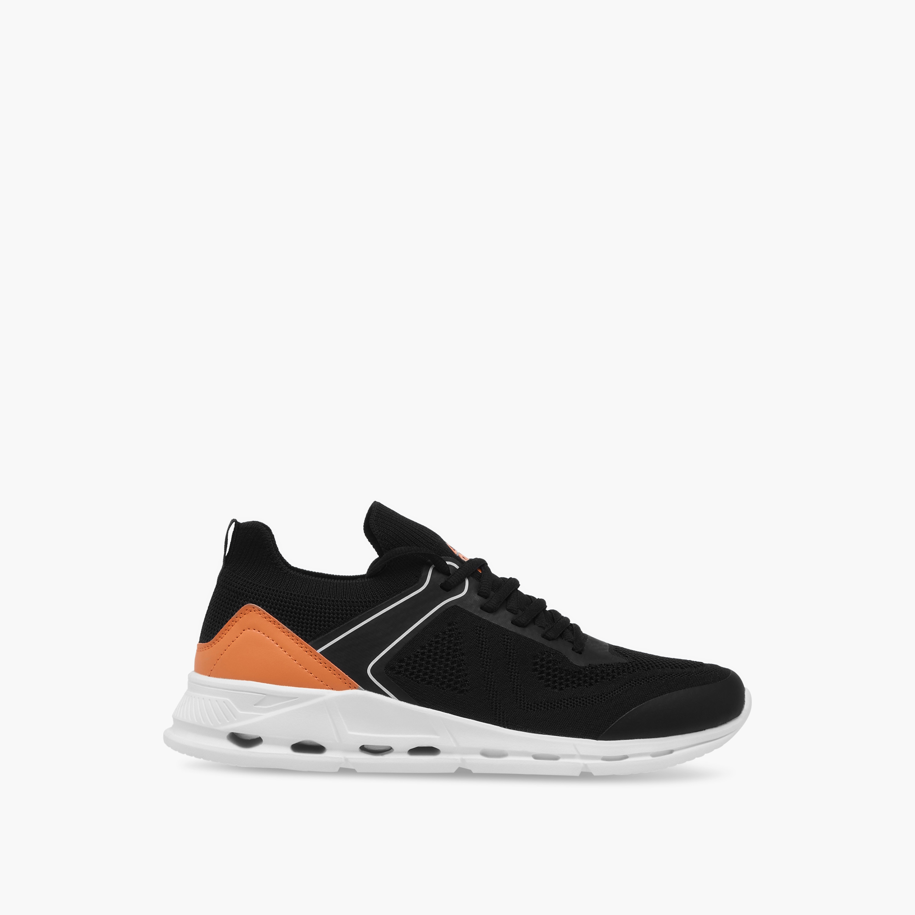 حذاء رياضي بتفاصيل شبكية ورباط إغلاق من أوكلان من شو إكسبرس-sports-men-shoes-image-3