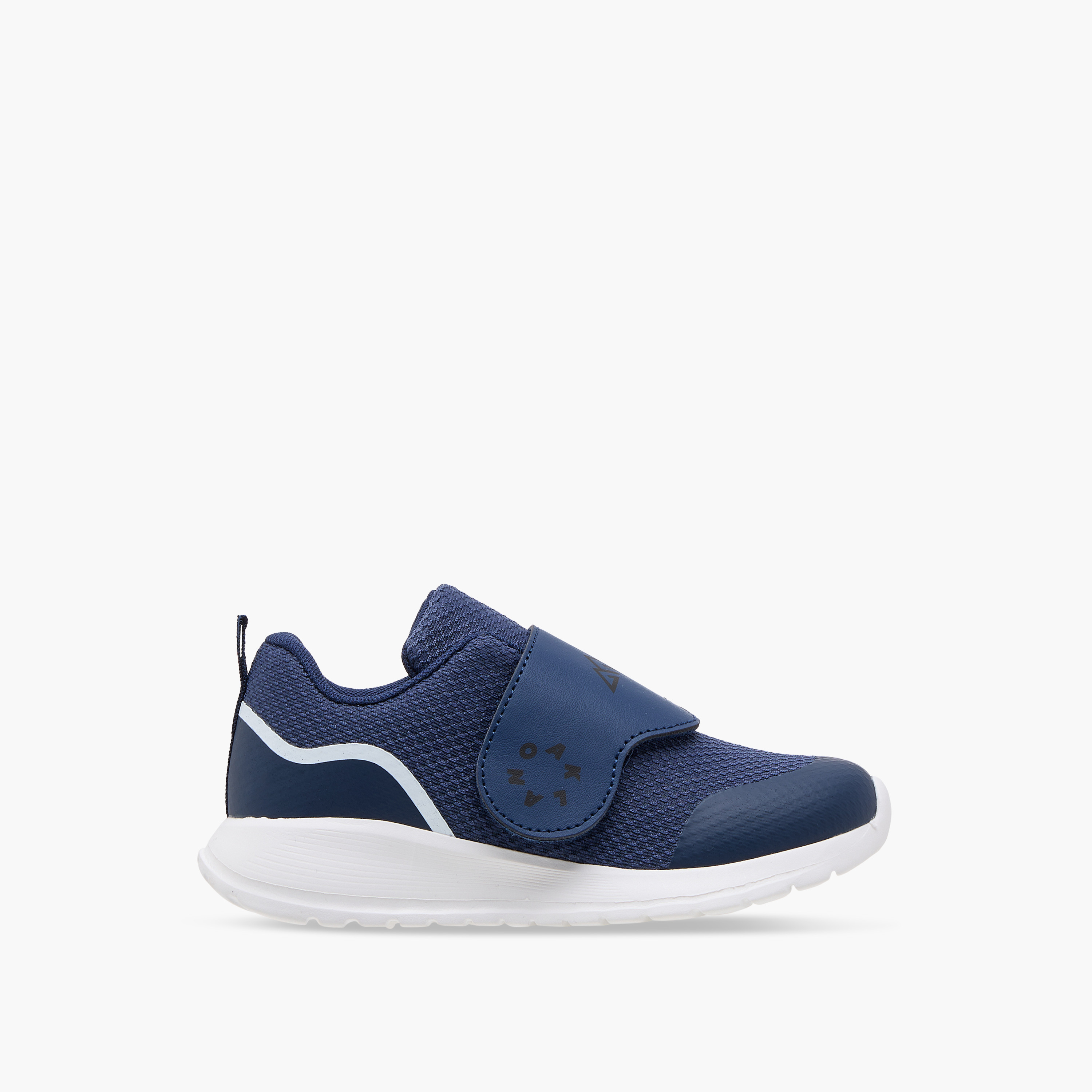 حذاء رياضي بشريط إغلاق لاصق وتفاصيل شعار من أوكلان من شو إكسبريس-boys-shoes-schoolshoes-image-3