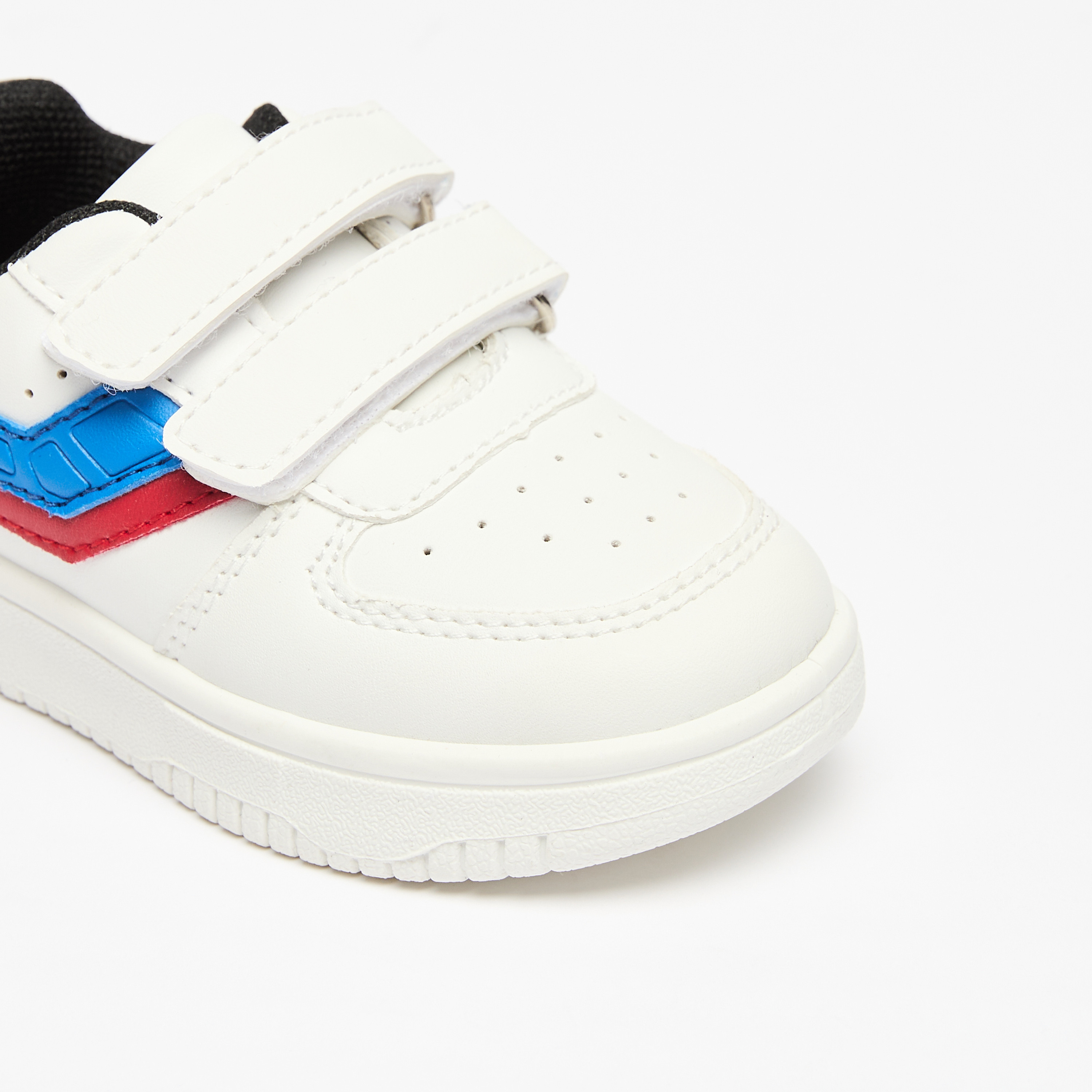 حذاء سنيكرز بِألواح وشريط إغلاق لاصق من إل بي إل من شو إكسبرس-boys-shoes-schoolshoes-image-5