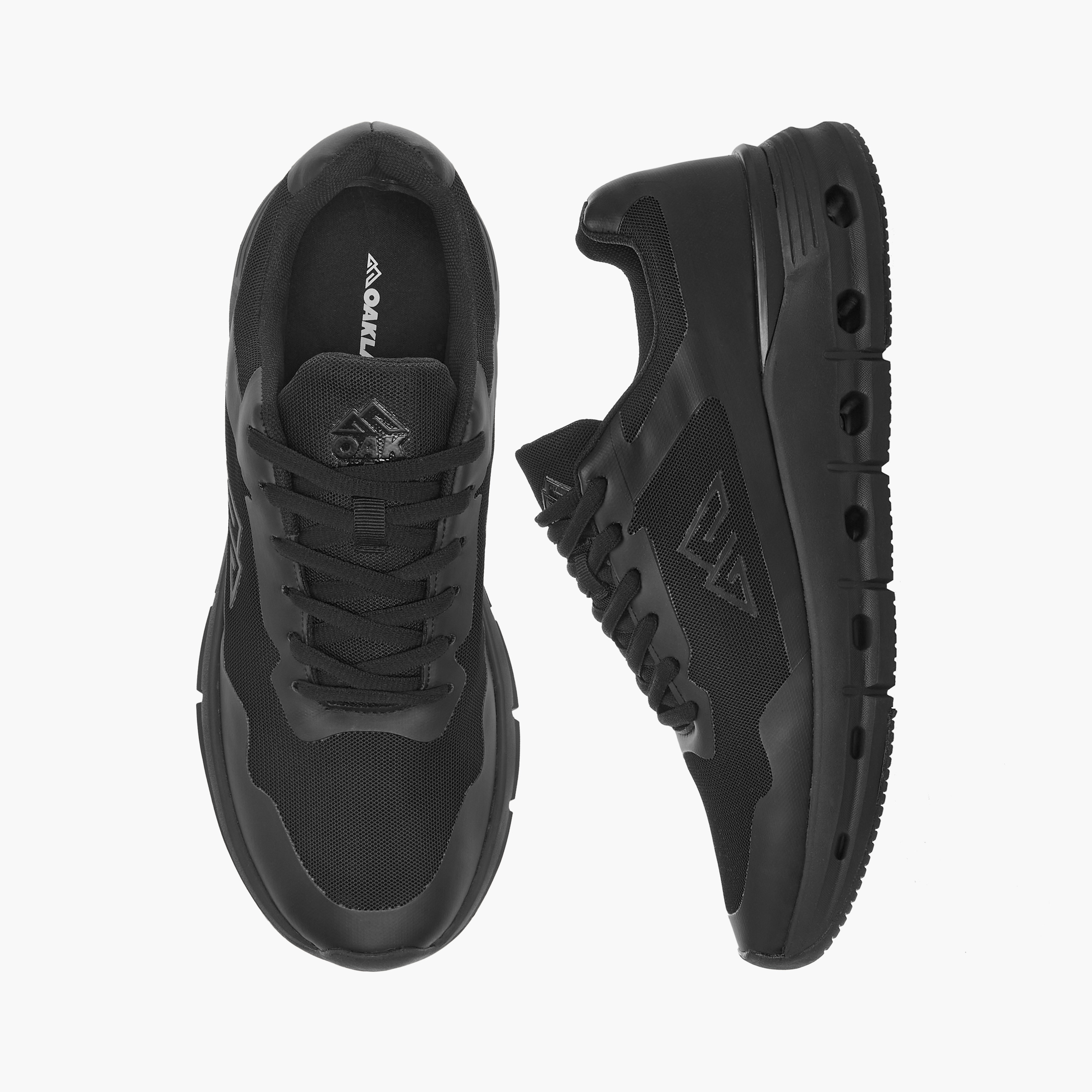 حذاء رياضي شبكي متعدد التصاميم برباط إغلاق من أوكلان من شو إكسبريس-sports-men-shoes-image-1