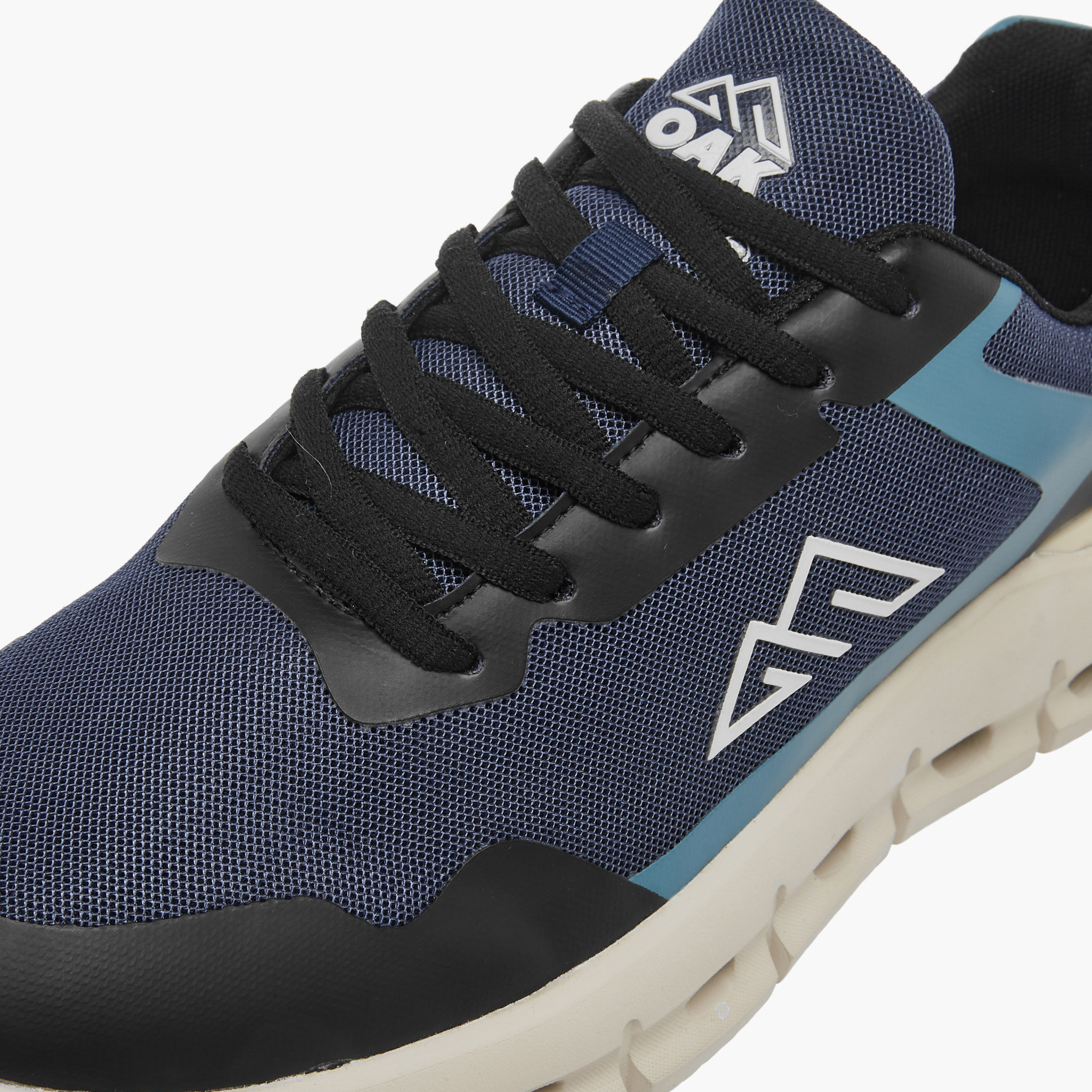 حذاء رياضي شبكي متعدد التصاميم برباط إغلاق من أوكلان من شو إكسبريس-sports-men-shoes-image-4
