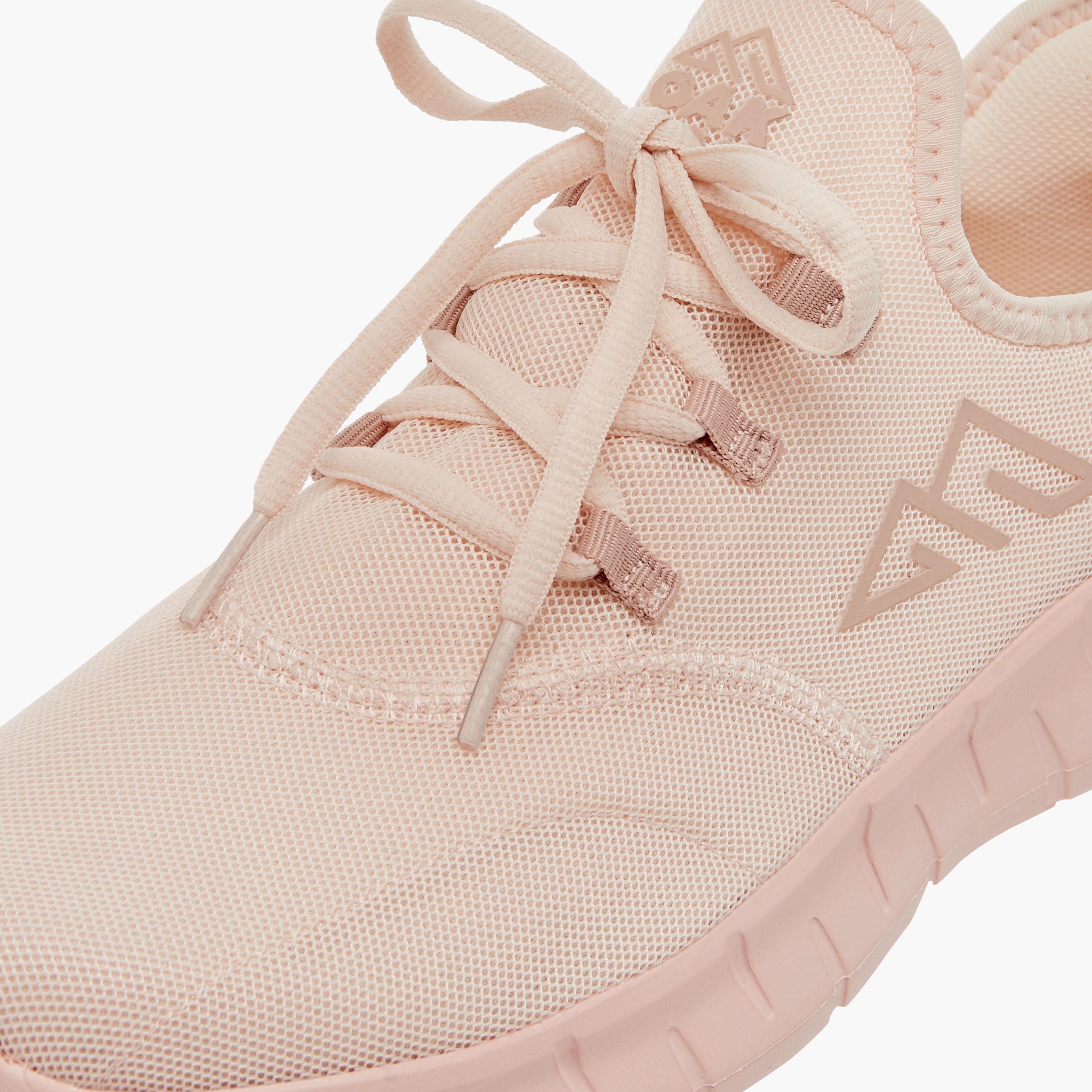 حذاء رياضي شبكي برباط إغلاق من أوكلان من شو إكسبريس-sports-women-shoes-image-4