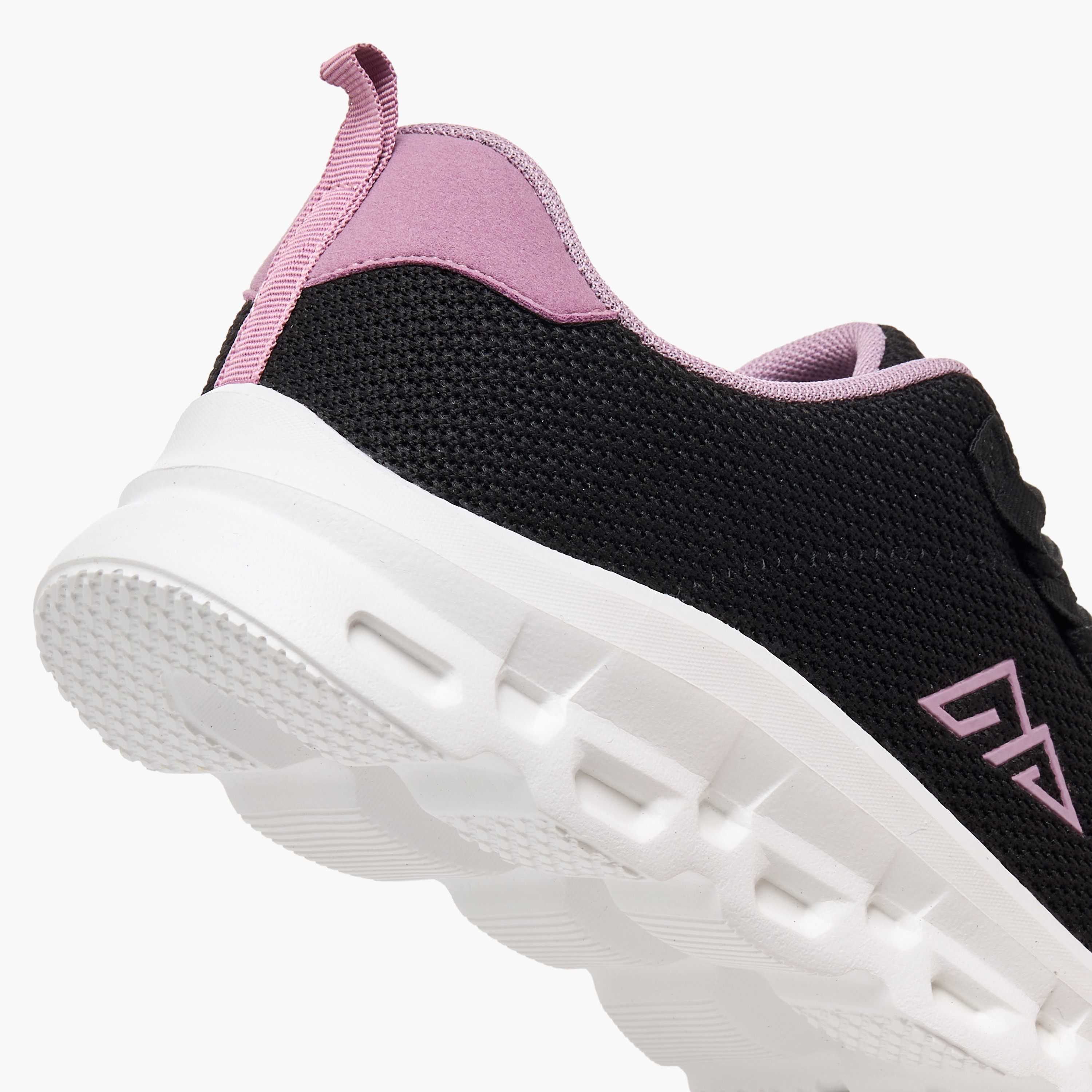 حذاء رياضي برباط إغلاق للنساء من أوكلان من شو إكسبريس-sports-women-shoes-image-8