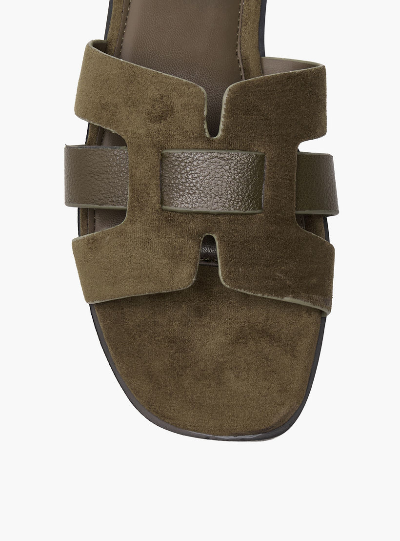 صندل نسائي بقصات وملمس بارز من فلورا بيلا-women-shoes-flats-sandals-image-7