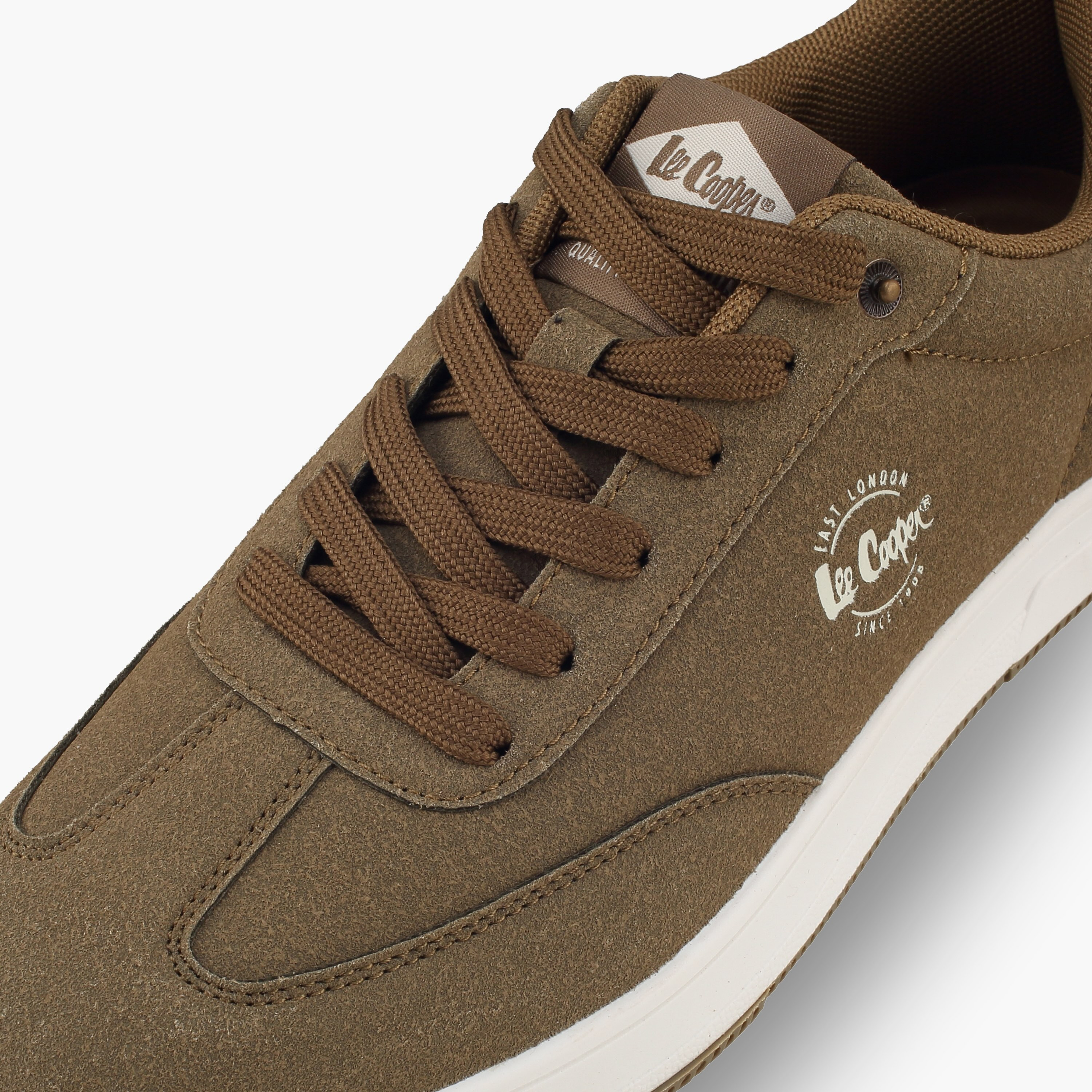 حذاء سنيكرز طول الكاحل برباط وفرو صناعي للنساء من لي كوبر-women-shoes-sneakers-image-4