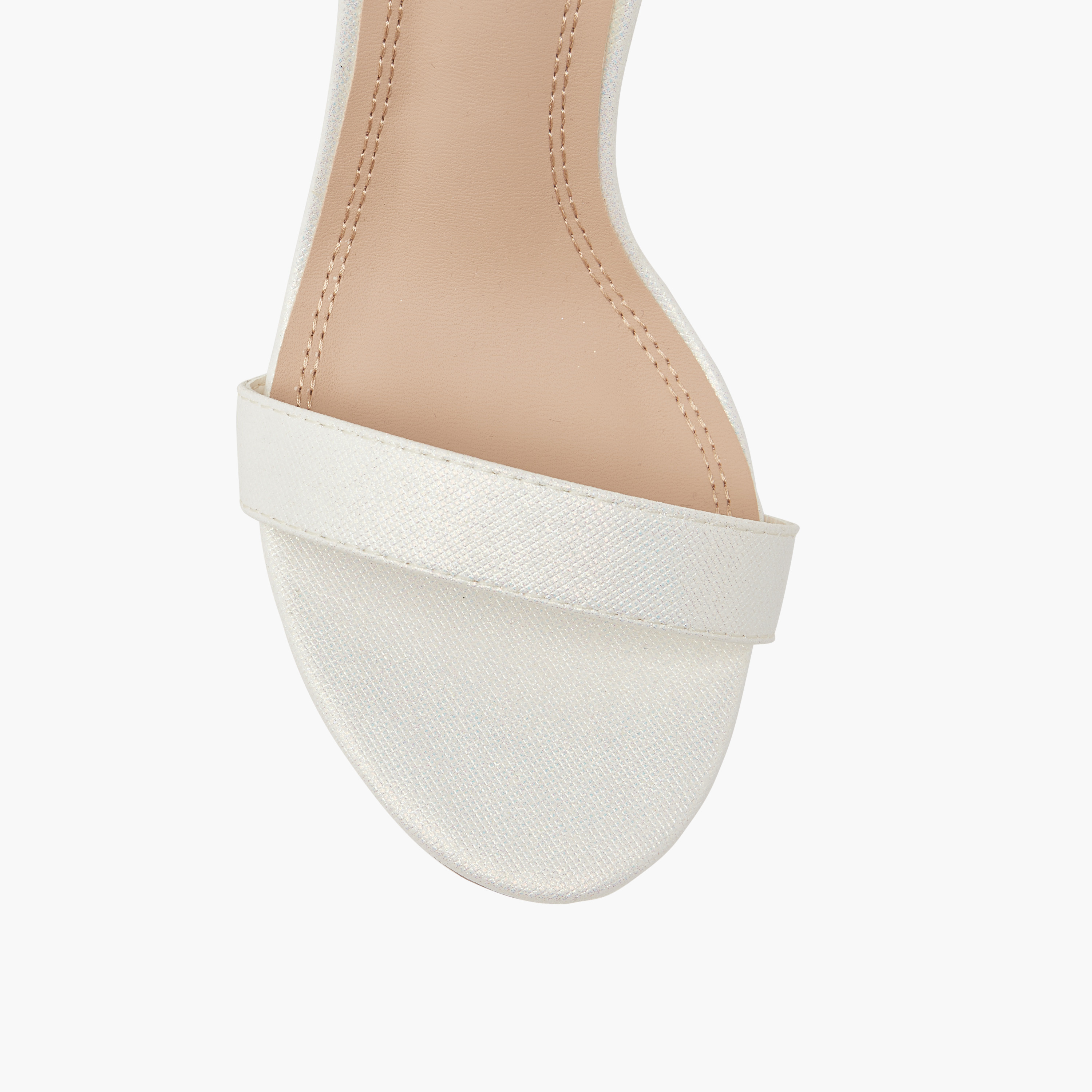 صندل مزيّن بكعب ستيليتو وإبزيم إغلاق من فلورا بيلا-women-shoes-sandals-heeled-image-4