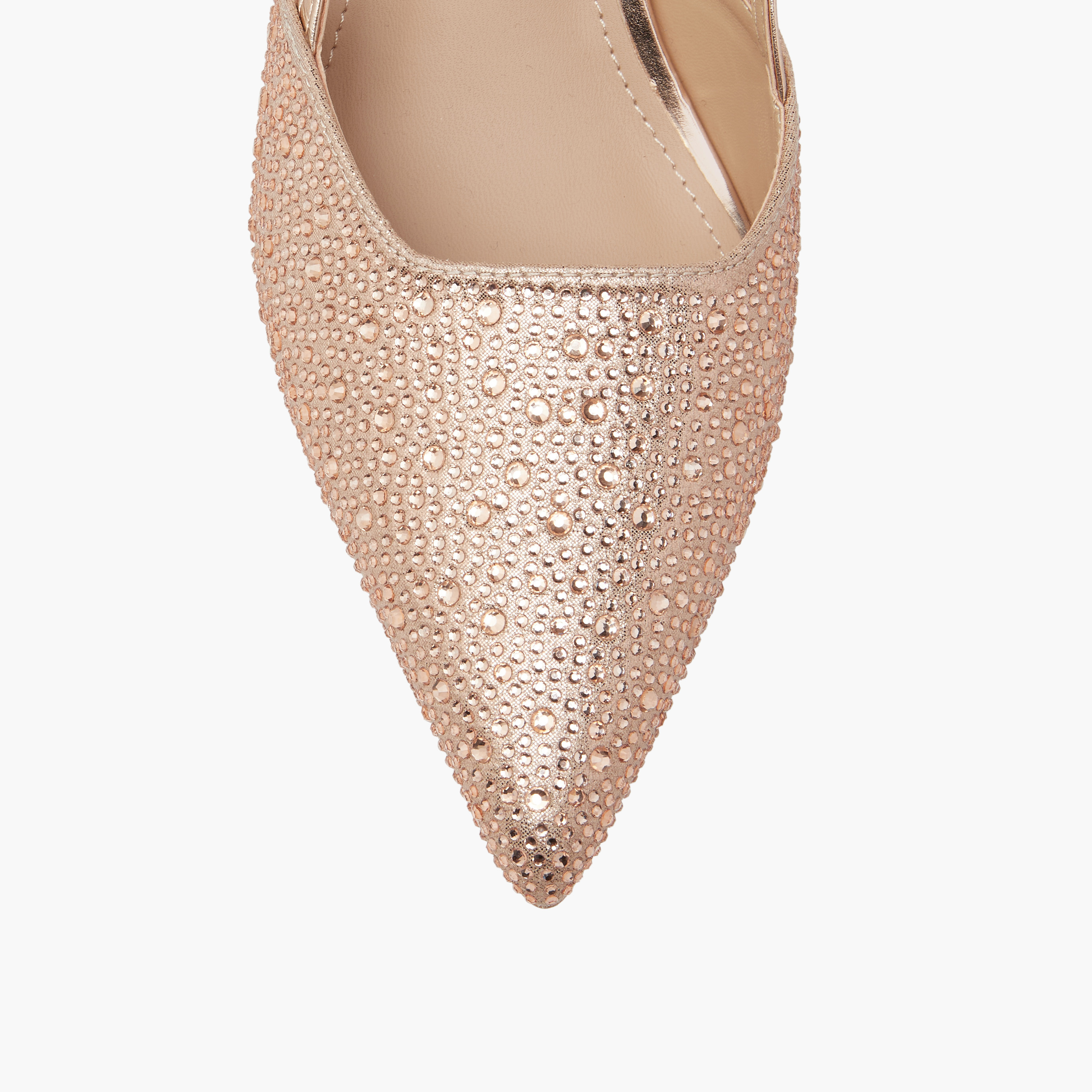 حذاء مزيّن بكعب واسع وحزام خلفي وإبزيم إغلاق من فلورا بيلا-women-shoes-heels-image-4