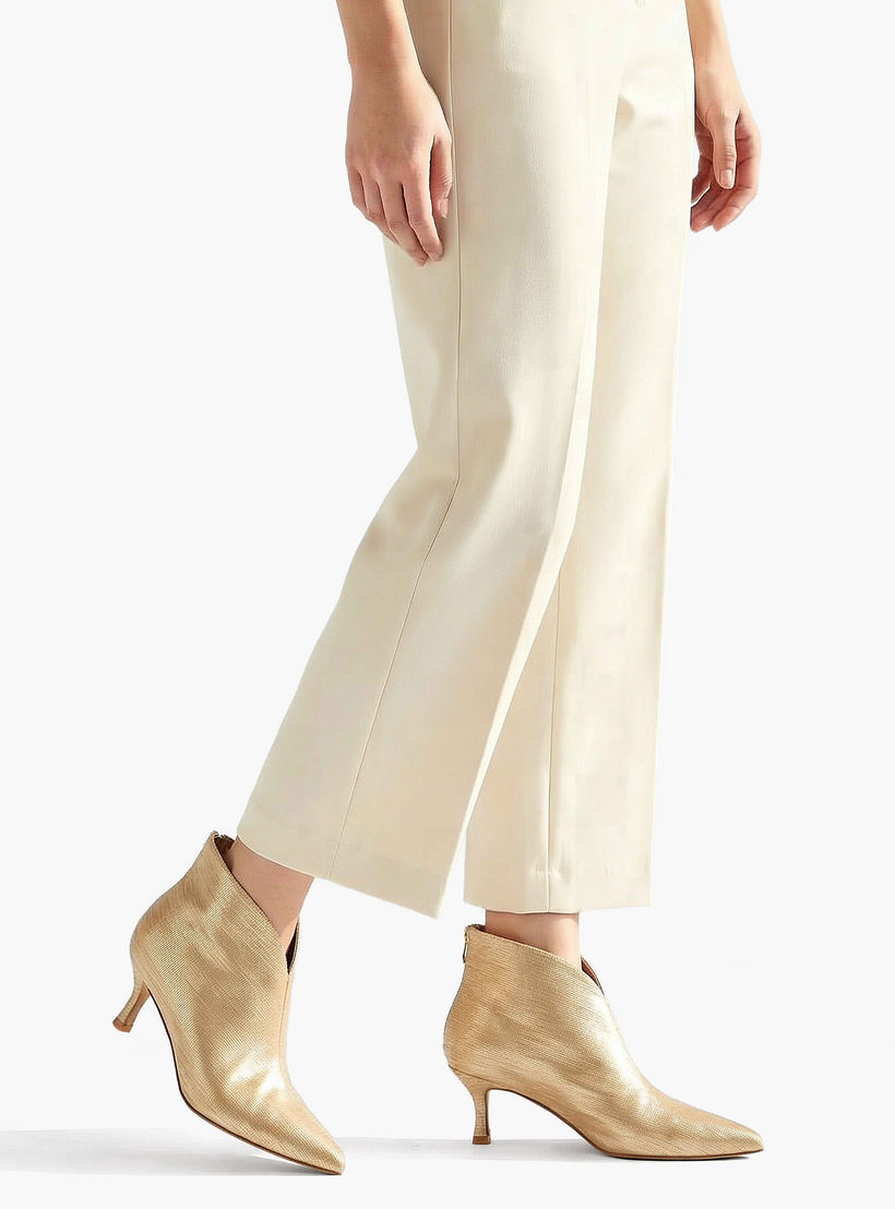 بوت للكاحل بكعب صغير للنساء من فلورا بيلا-women-shoes-boots-image-2