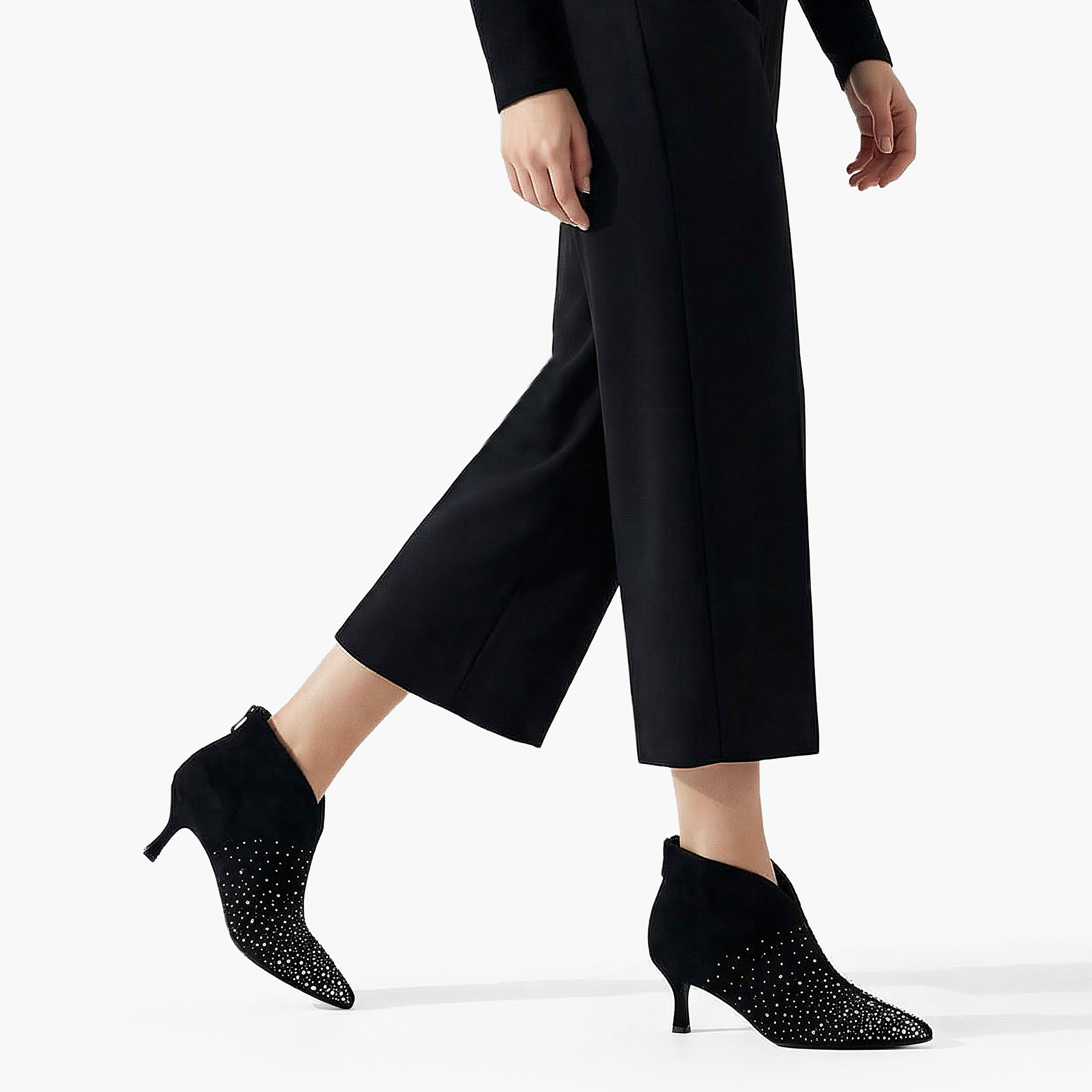 بوت للكاحل بكعب صغير للنساء من فلورا بيلا-women-shoes-boots-image-2