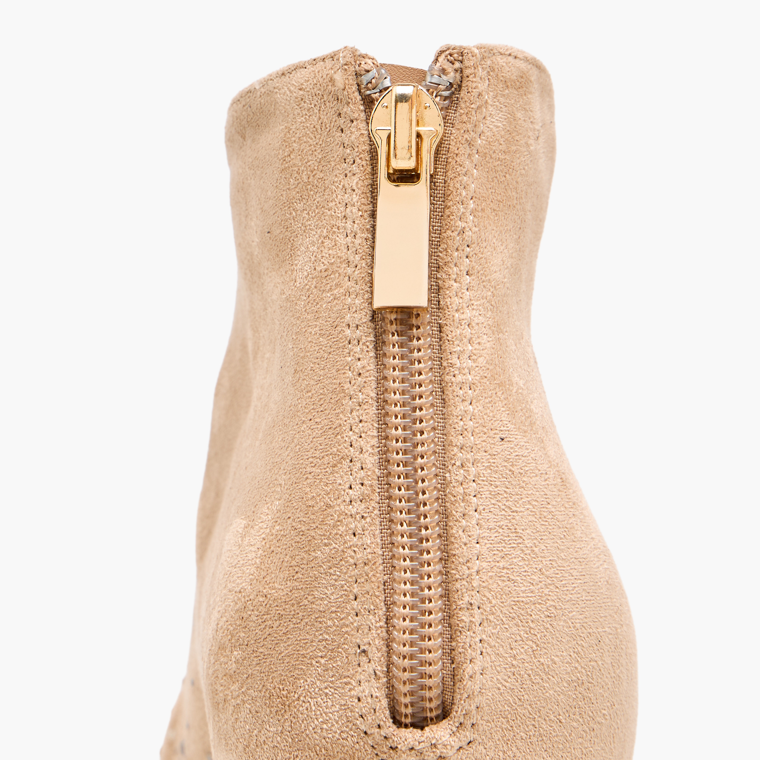 بوت للكاحل بكعب صغير للنساء من فلورا بيلا-women-shoes-boots-image-6