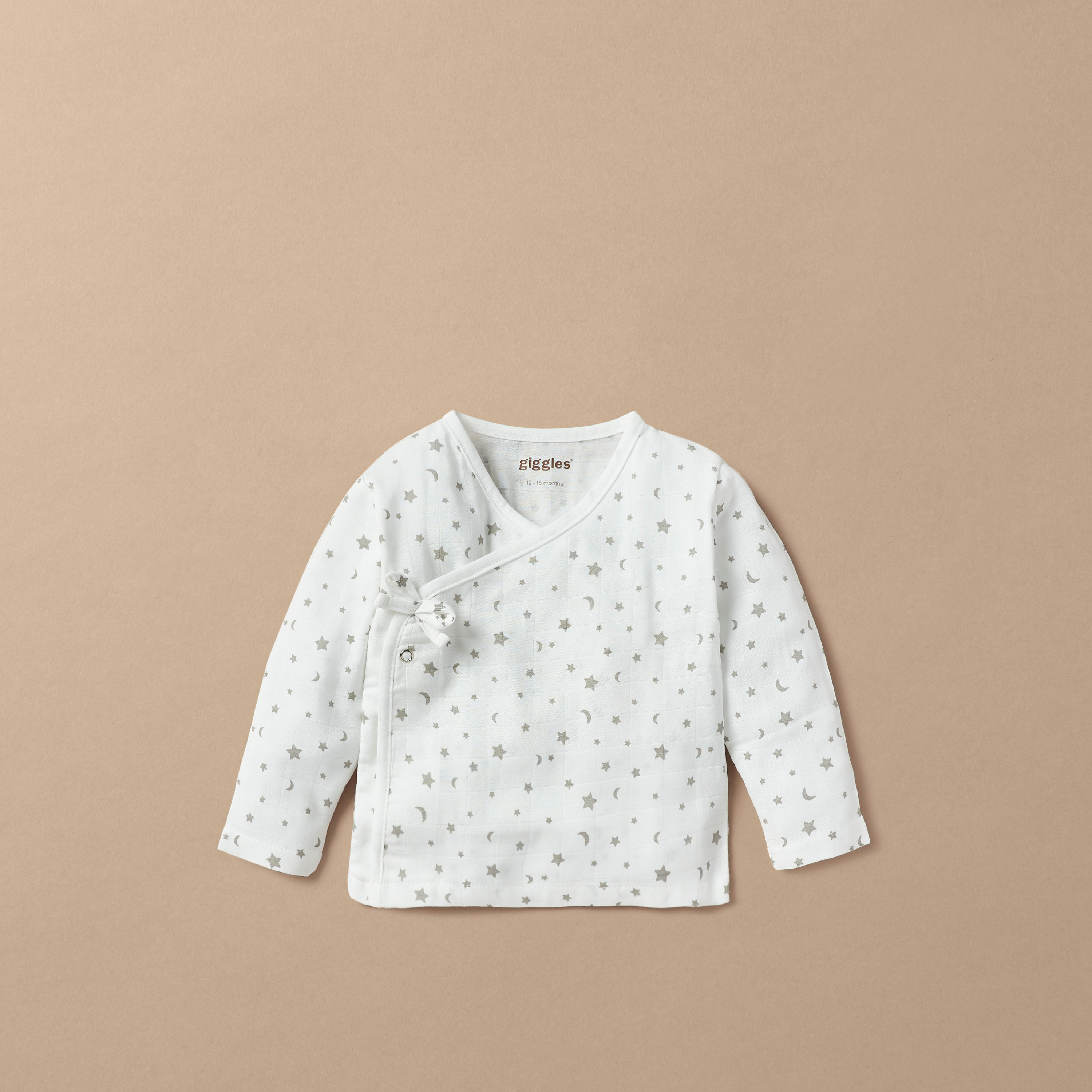 طقم بنطلون بيجاما وتيشيرت بطبعات قمر ونجوم من جيجلز-baby-girls-clothing-nightwear-pyjamasets-image-2