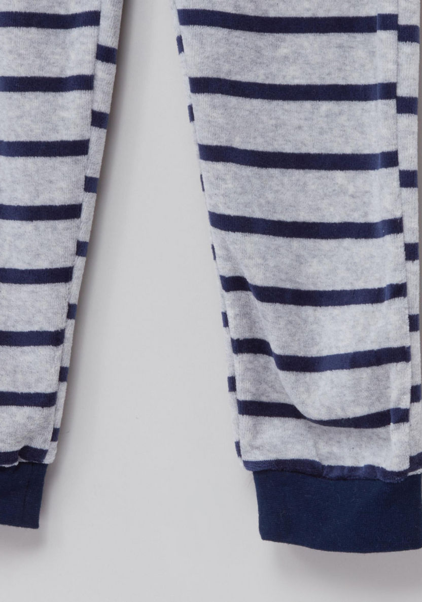 Juniors Applique Detail Raglan Sleeves T-shirt with Striped Jog Pants-Clothes Sets-image-6