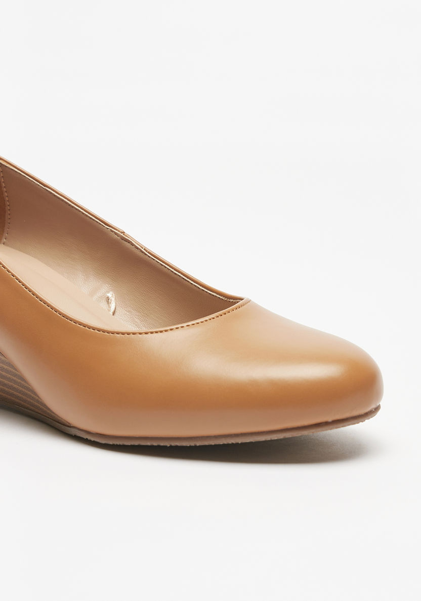 Le Confort Solid Slip-On Wedge Heels Shoes-Women%27s Heel Shoes-image-6