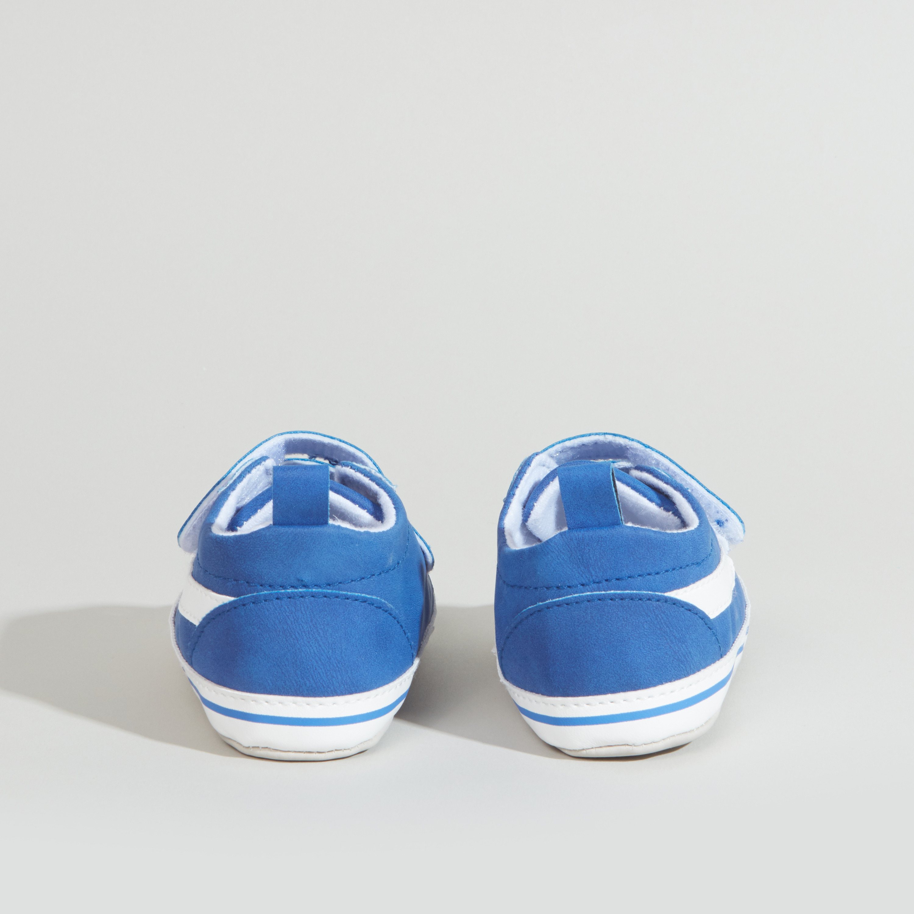 حذاء طويل للأطفال  بشريط إغلاق من جونيورز-promo_babyshop_Buy3for1_OMN230426-image-4