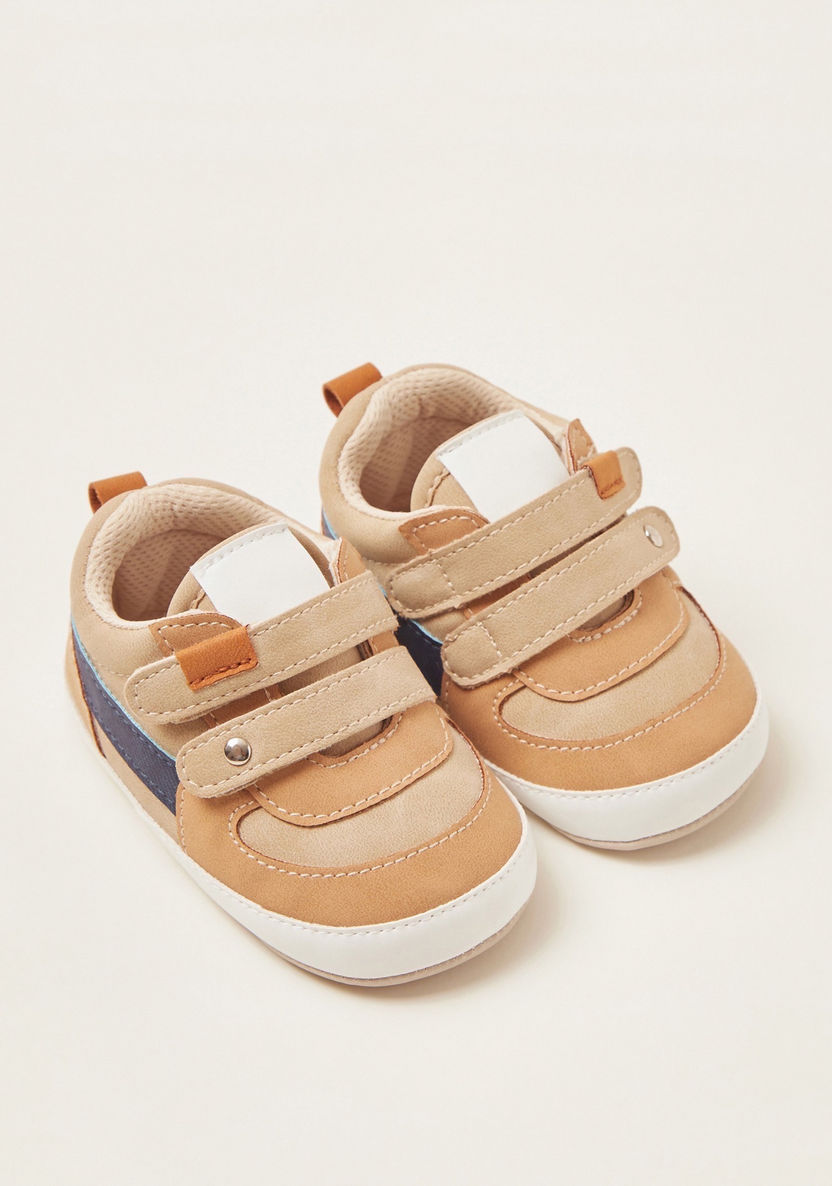 Juniors Textured Baby Shoes with Pull Tab-Booties-image-1