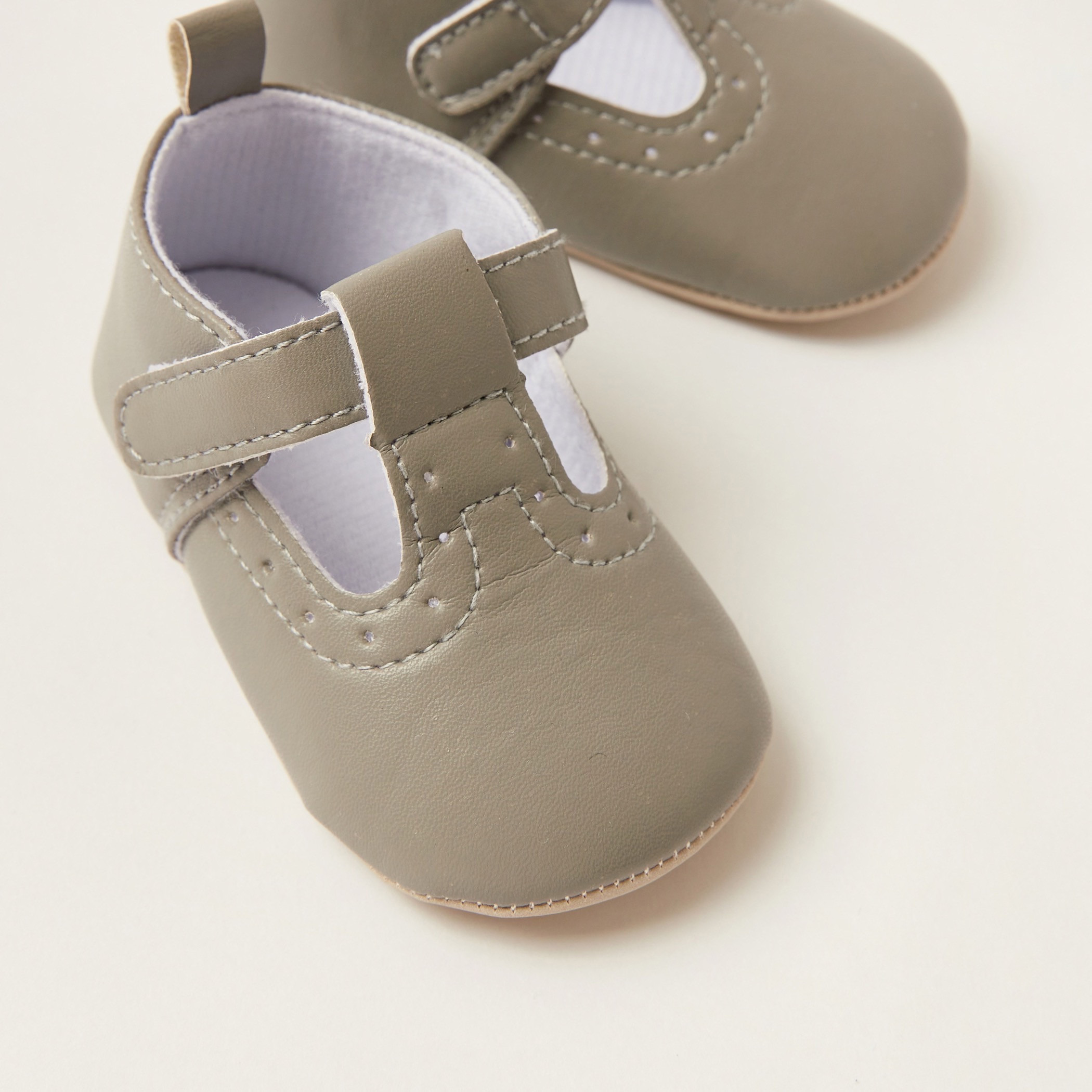 Juniors Stitch Detail Shoes with Hook and Loop Closure-baby-boys-shoes-closedshoes-image-3