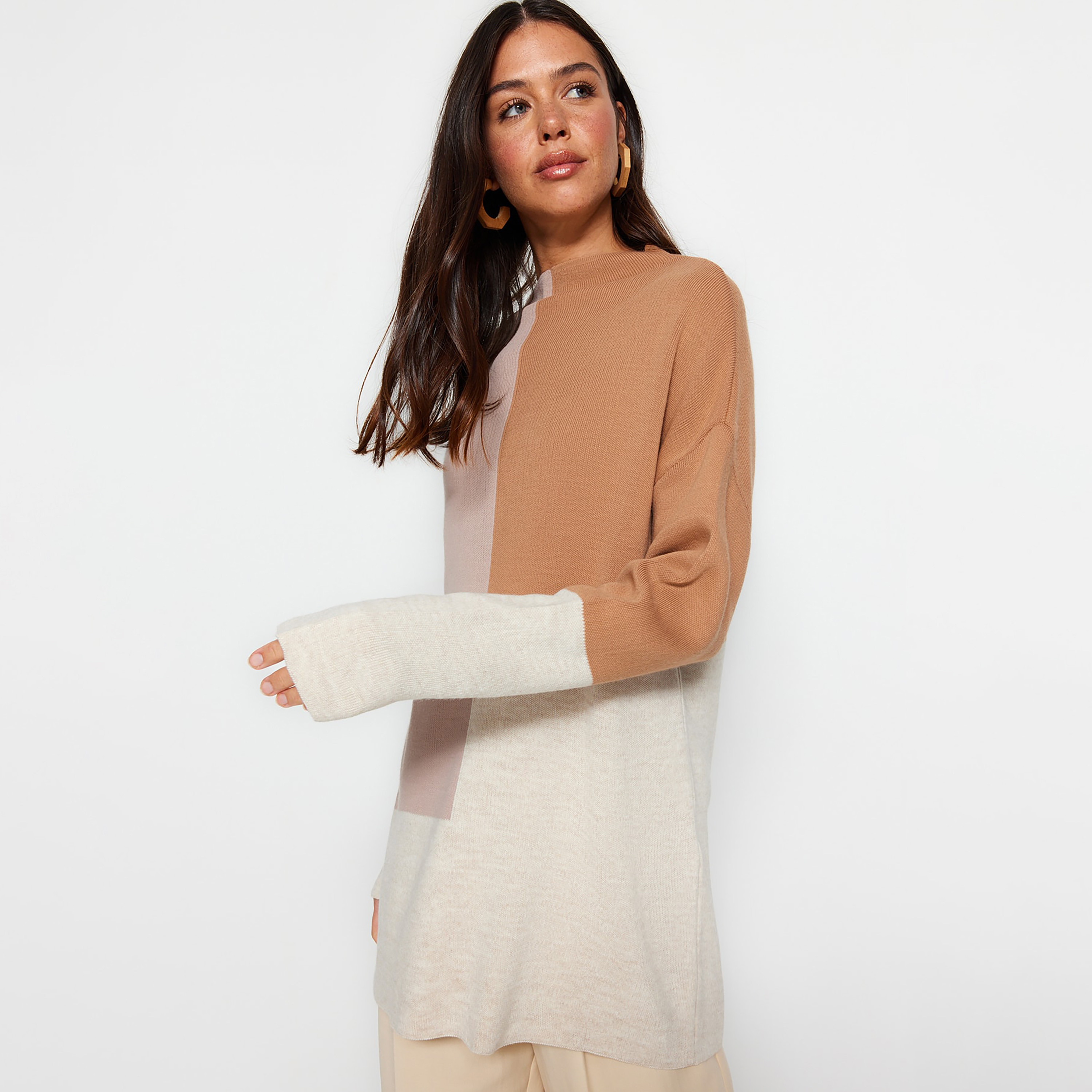 Trendyol Modest Color-Blocked High Neck Dropped Sleeves Women's Sweater-women-winterwear-cardigansandjumpers-jumpers-image-4