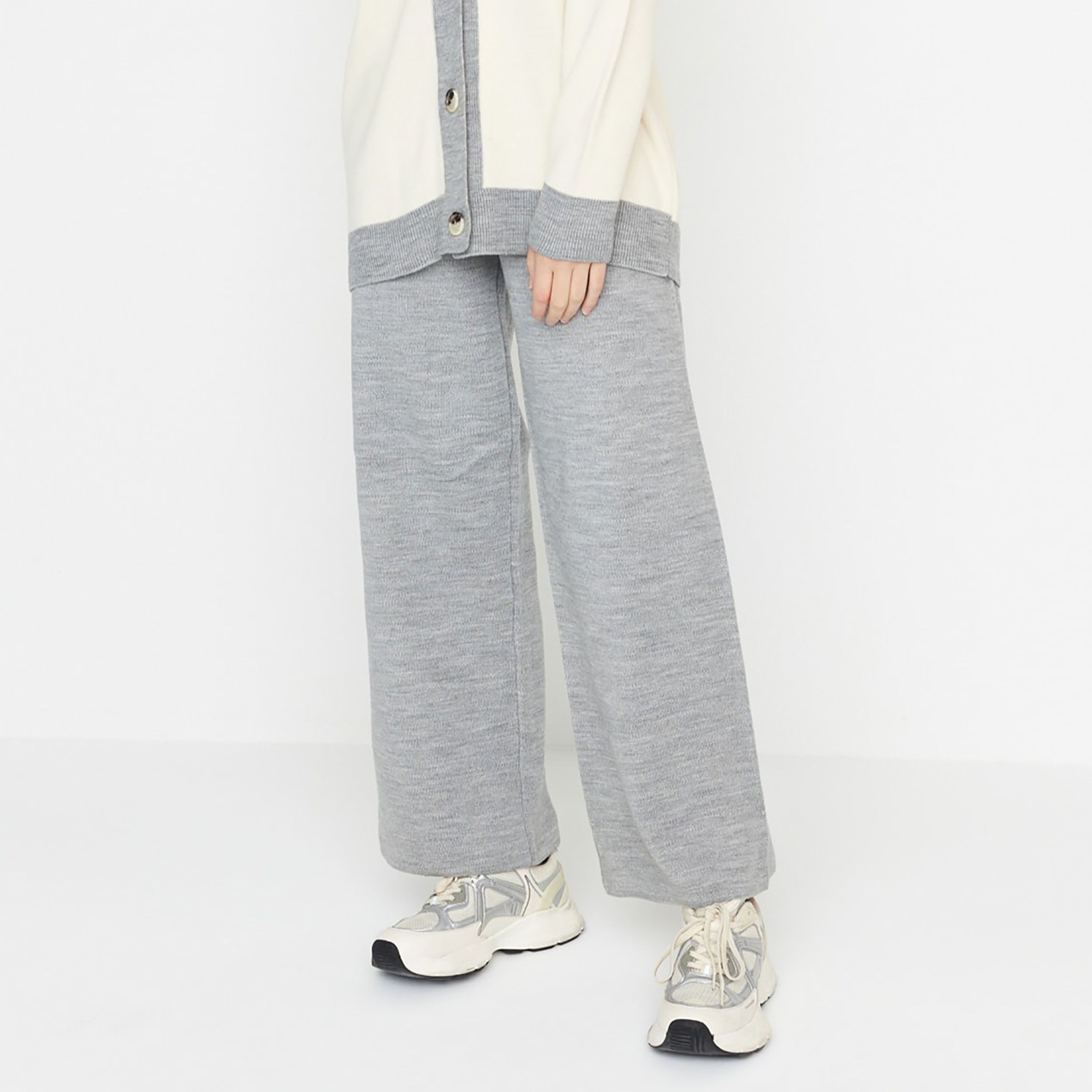 Trendyol Modest Color-Blocked Dropped Sleeves Women's Cardigan & Pants Set-women-clothing-coordsets-image-4