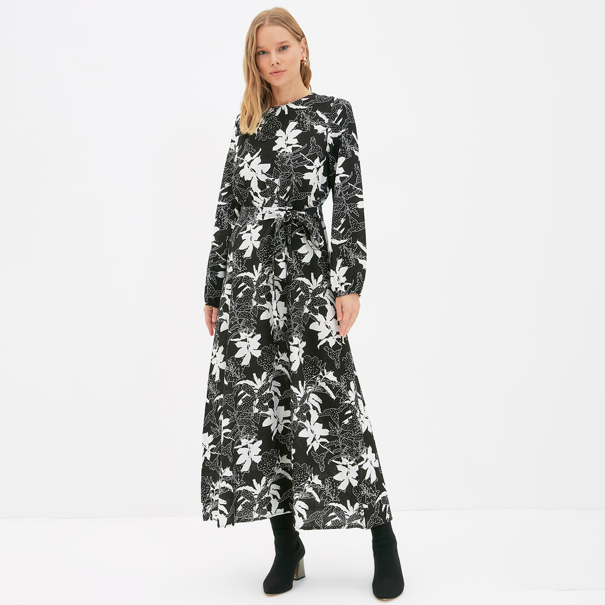 Trendyol Modest Women Floral Balloon Sleeve Back Zippered Dress-women-clothing-dresses-image-1