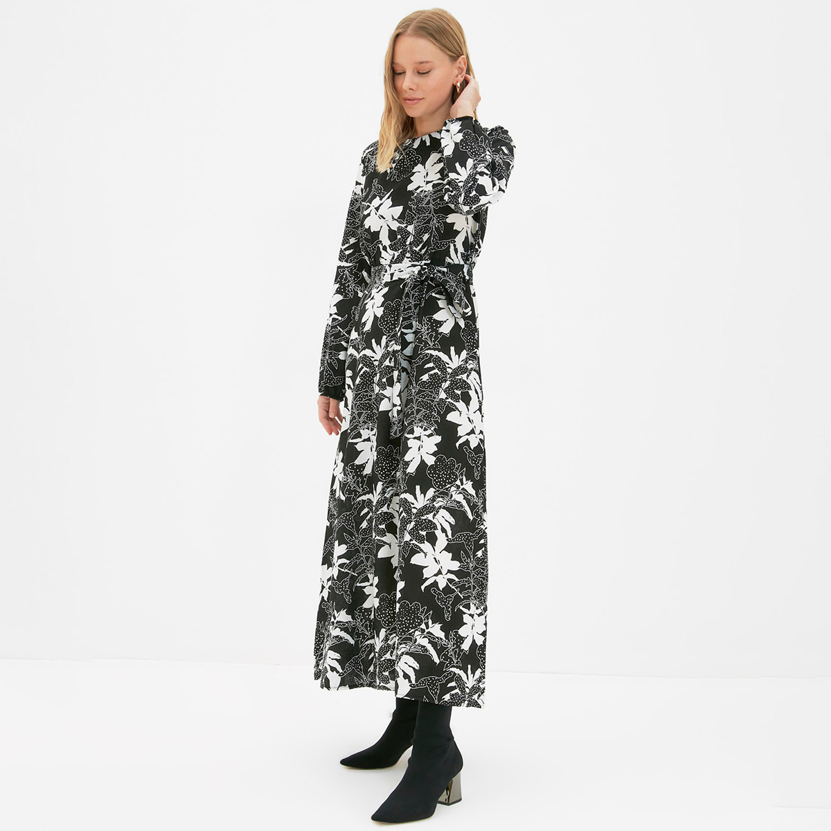 Trendyol Modest Women Floral Balloon Sleeve Back Zippered Dress-women-clothing-dresses-image-3