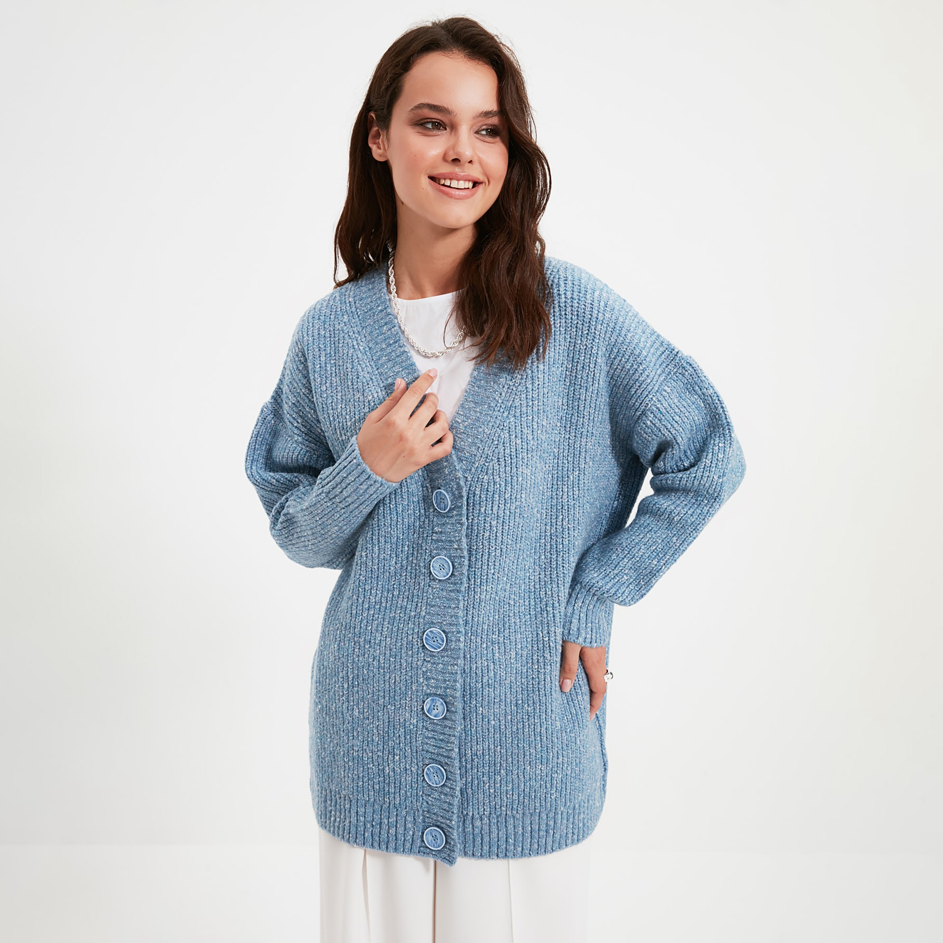 كارديجان حريمي محتشم أزرق بأكمام مسدلة من ترينديول-women-winterwear-cardigansandjumpers-cardigans-image-1