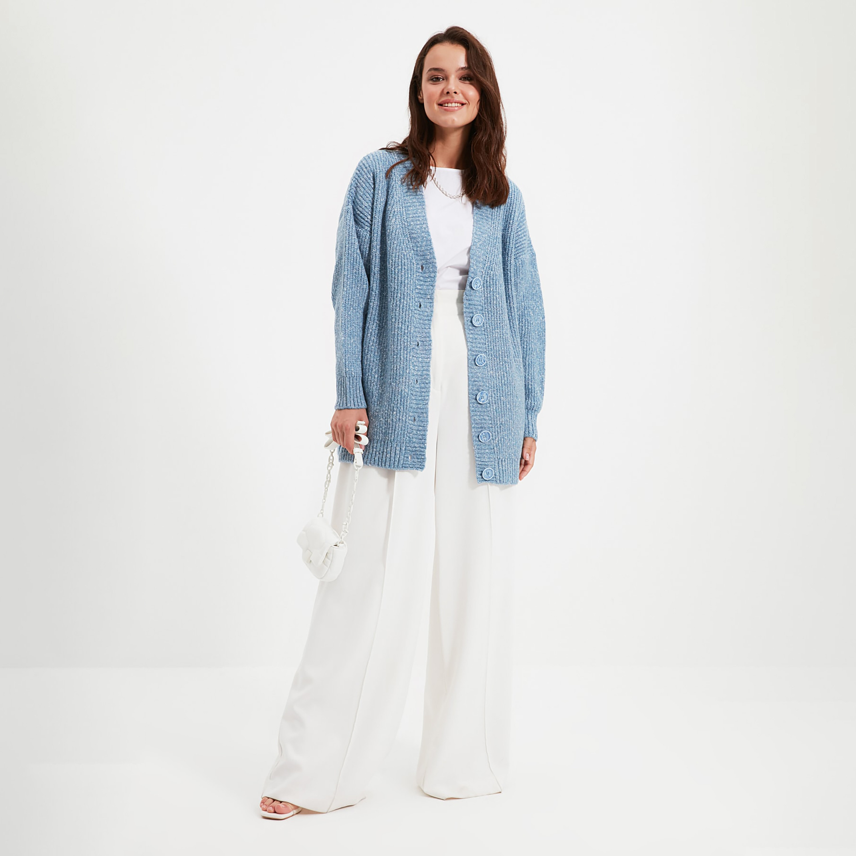 كارديجان حريمي محتشم أزرق بأكمام مسدلة من ترينديول-women-winterwear-cardigansandjumpers-cardigans-image-2