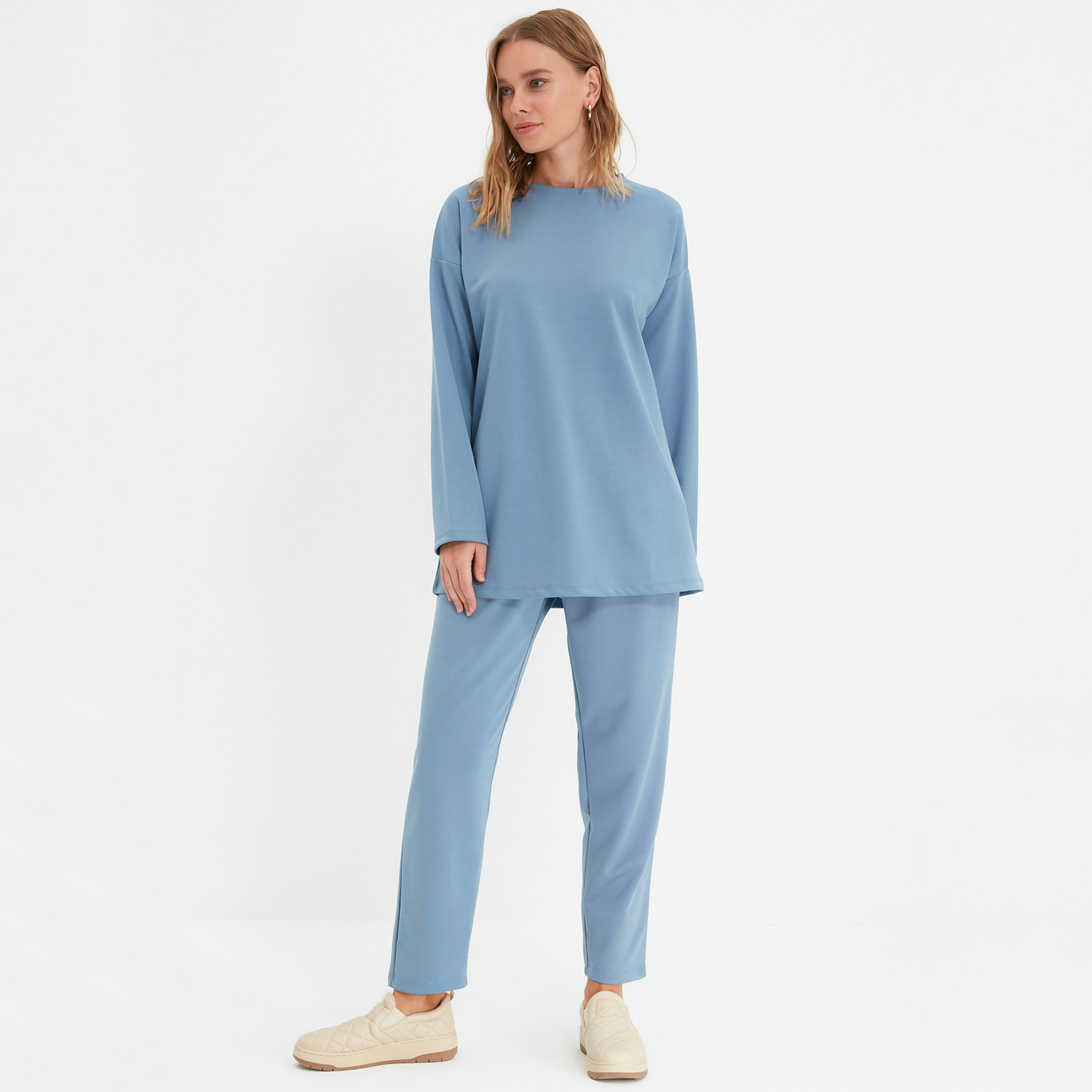 Trendyol Modest Women Solid Round Neck Top-Pant Set-women-clothing-coordsets-image-2