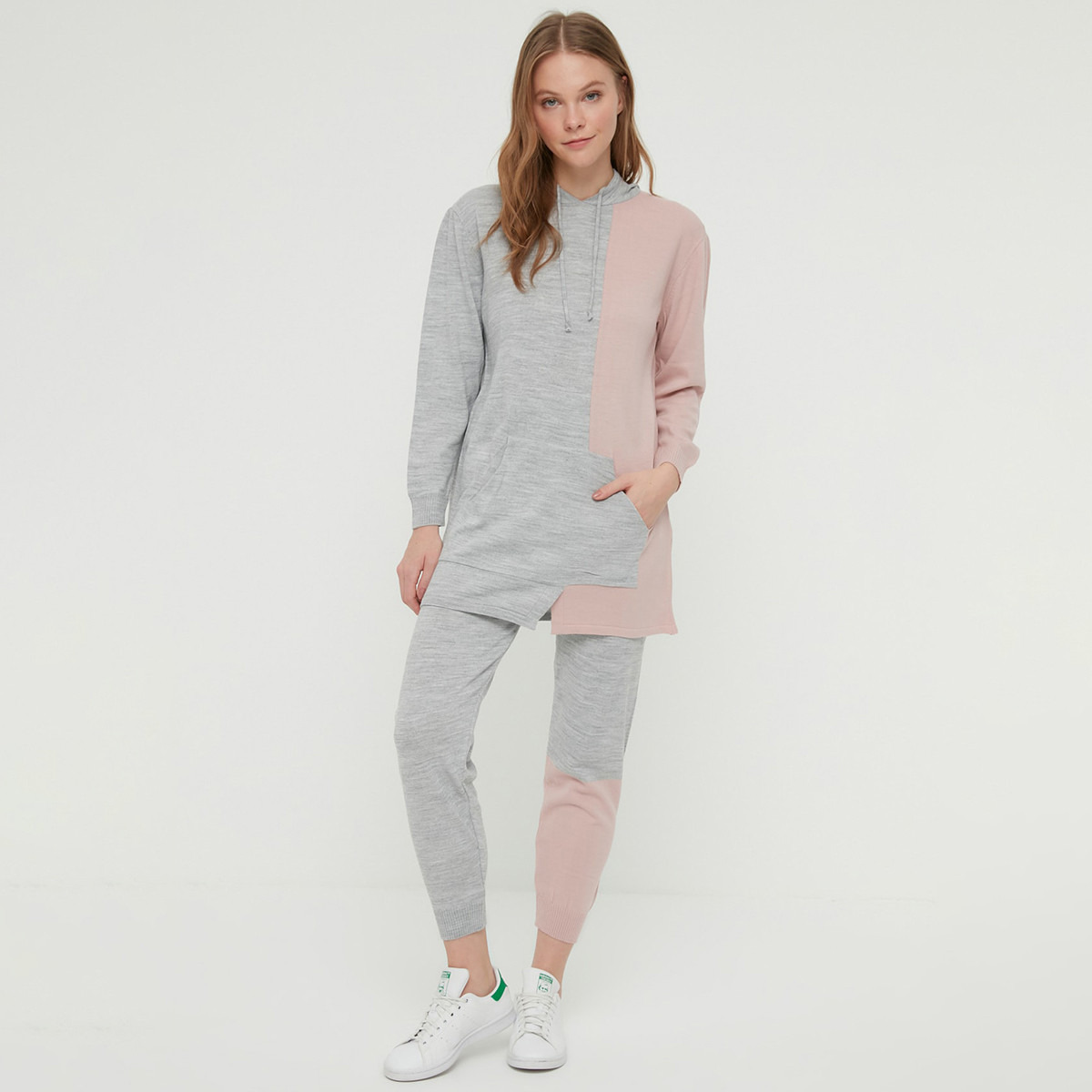 Trendyol Modest Women Colour Block Kangaroo Pocket Hoodie-Jogger Set-women-clothing-coordsets-image-4