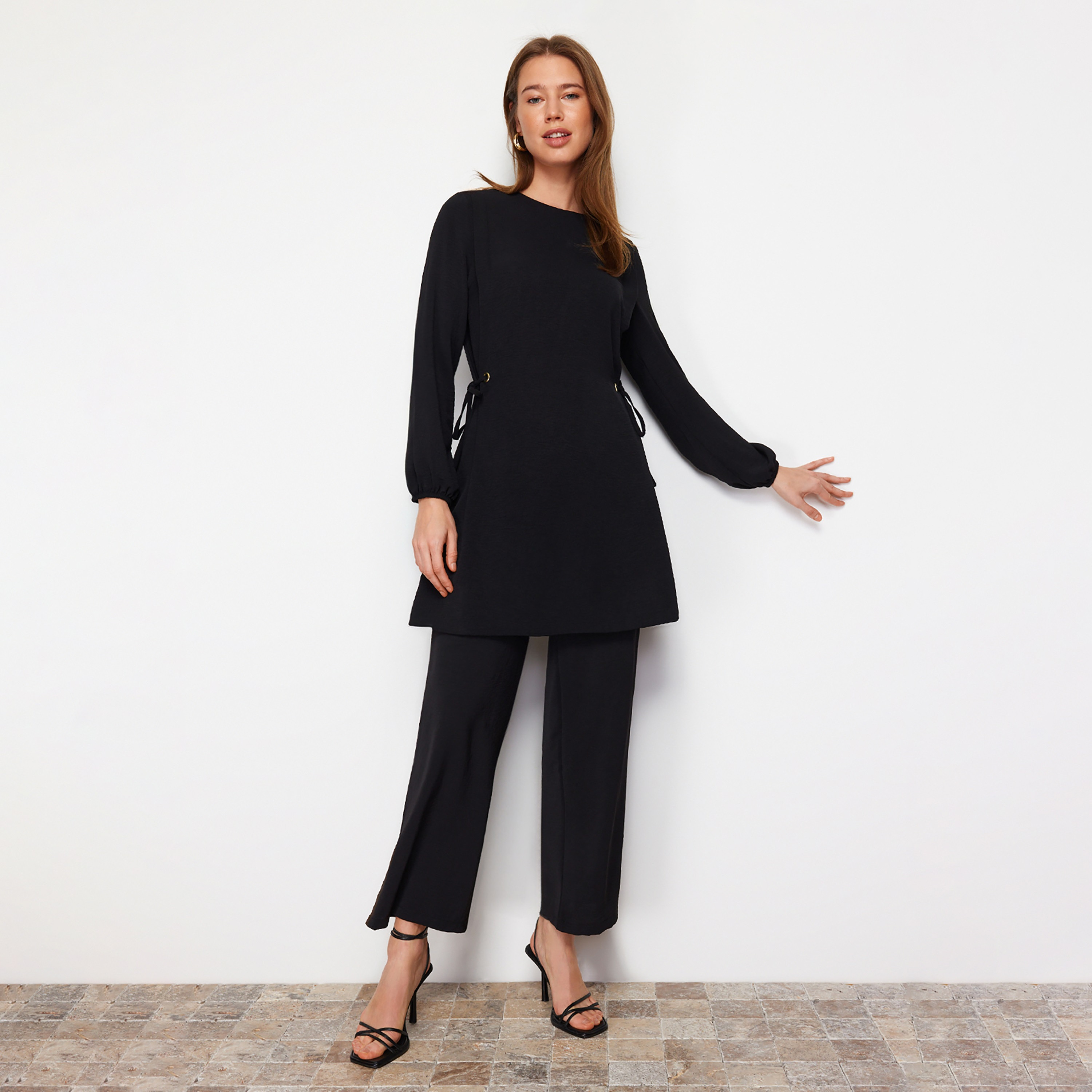 Trendyol Modest Black Textured Elastic Cuffed Women's Tunic & Pants Sets-women-clothing-coordsets-image-1