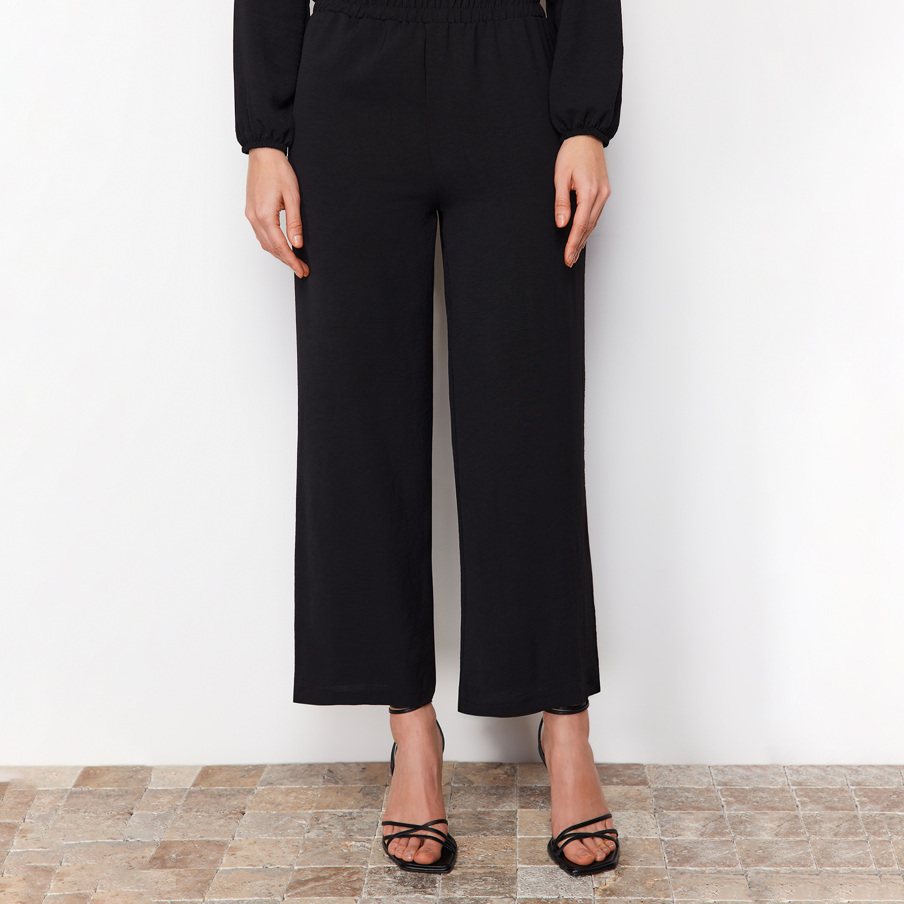 Trendyol Modest Black Textured Elastic Cuffed Women's Tunic & Pants Sets-women-clothing-coordsets-image-6