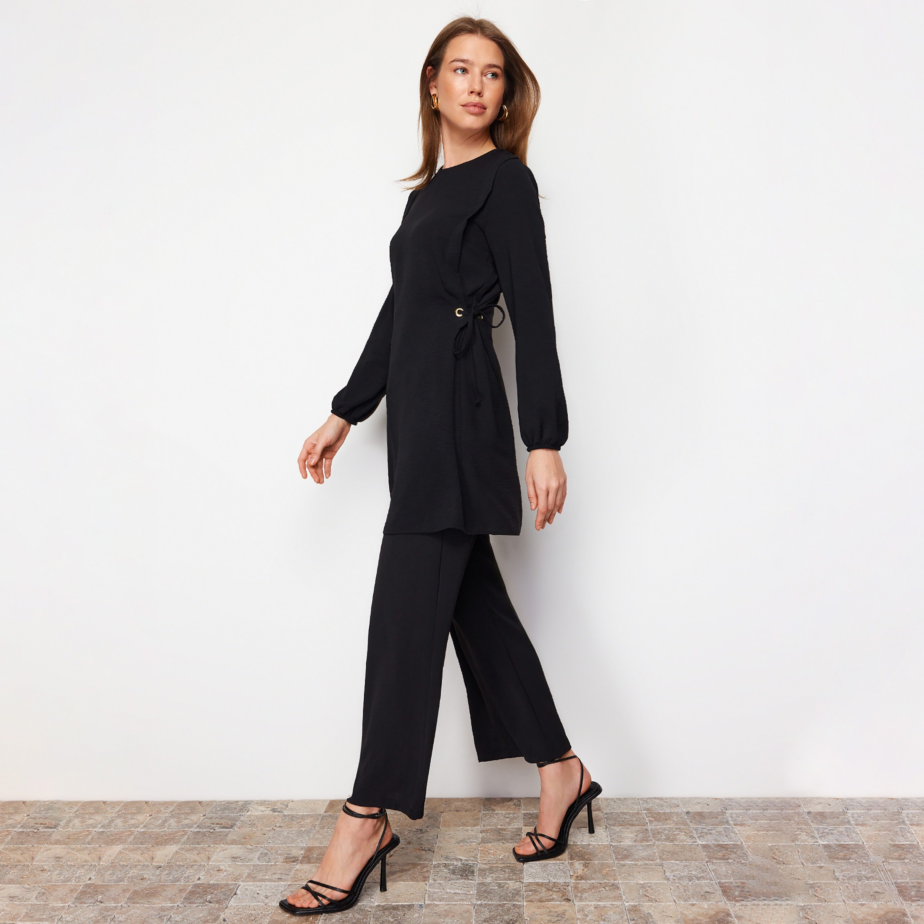 Trendyol Modest Black Textured Elastic Cuffed Women's Tunic & Pants Sets-women-clothing-coordsets-image-9