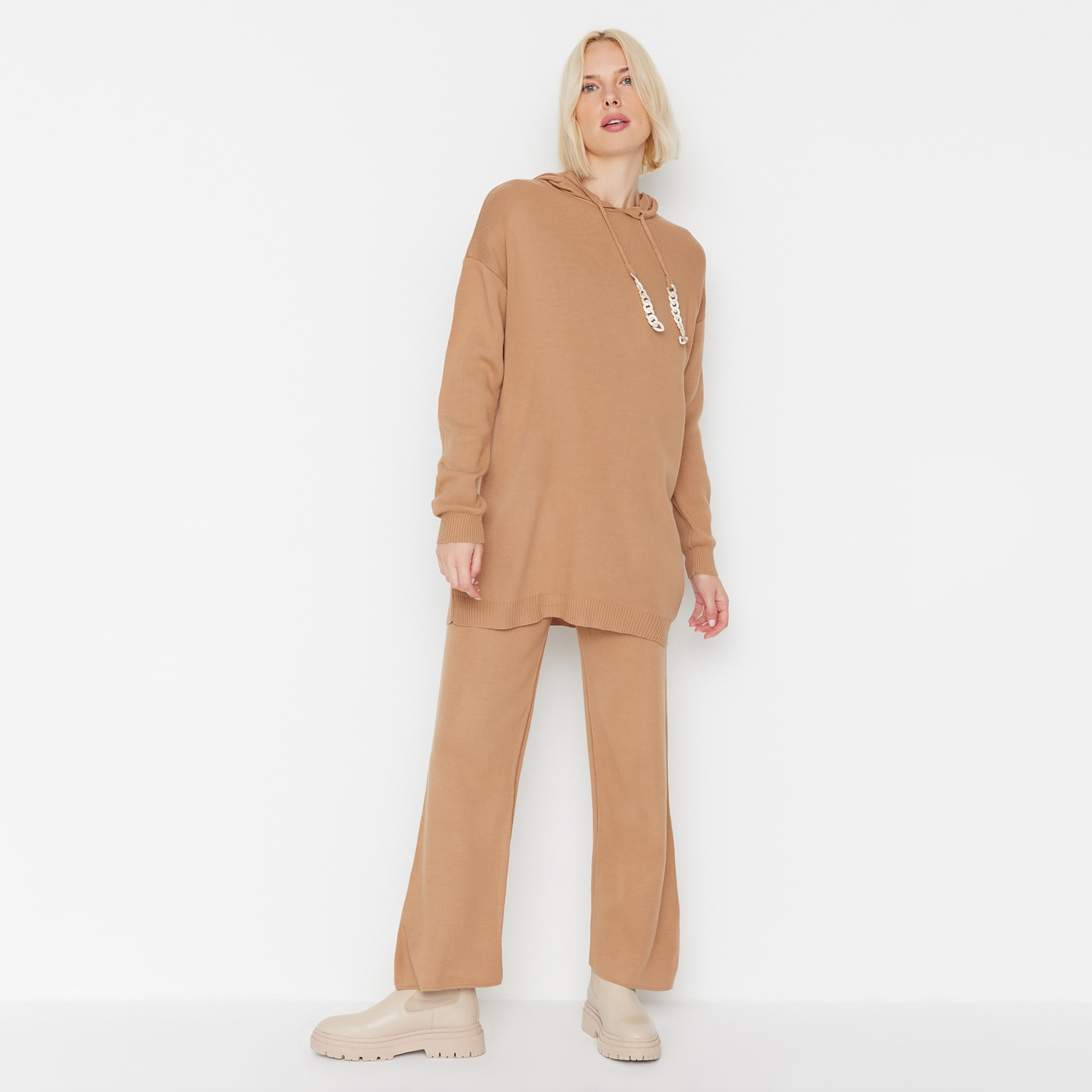 Trendyol Modest Beige Hooded Dropped Sleeves Women's Hoodie & Pants Set-women-clothing-coordsets-image-1