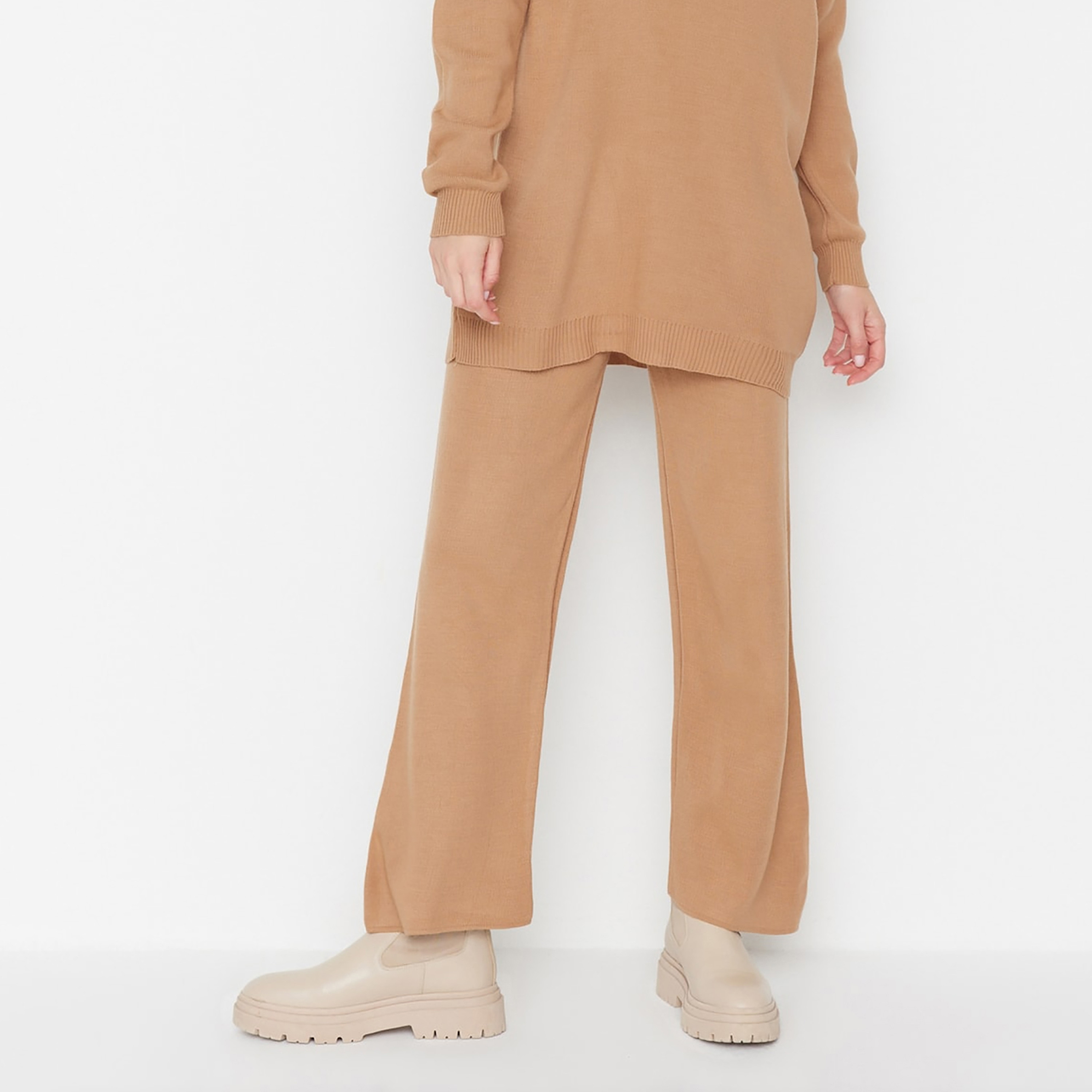 Trendyol Modest Beige Hooded Dropped Sleeves Women's Hoodie & Pants Set-women-clothing-coordsets-image-4