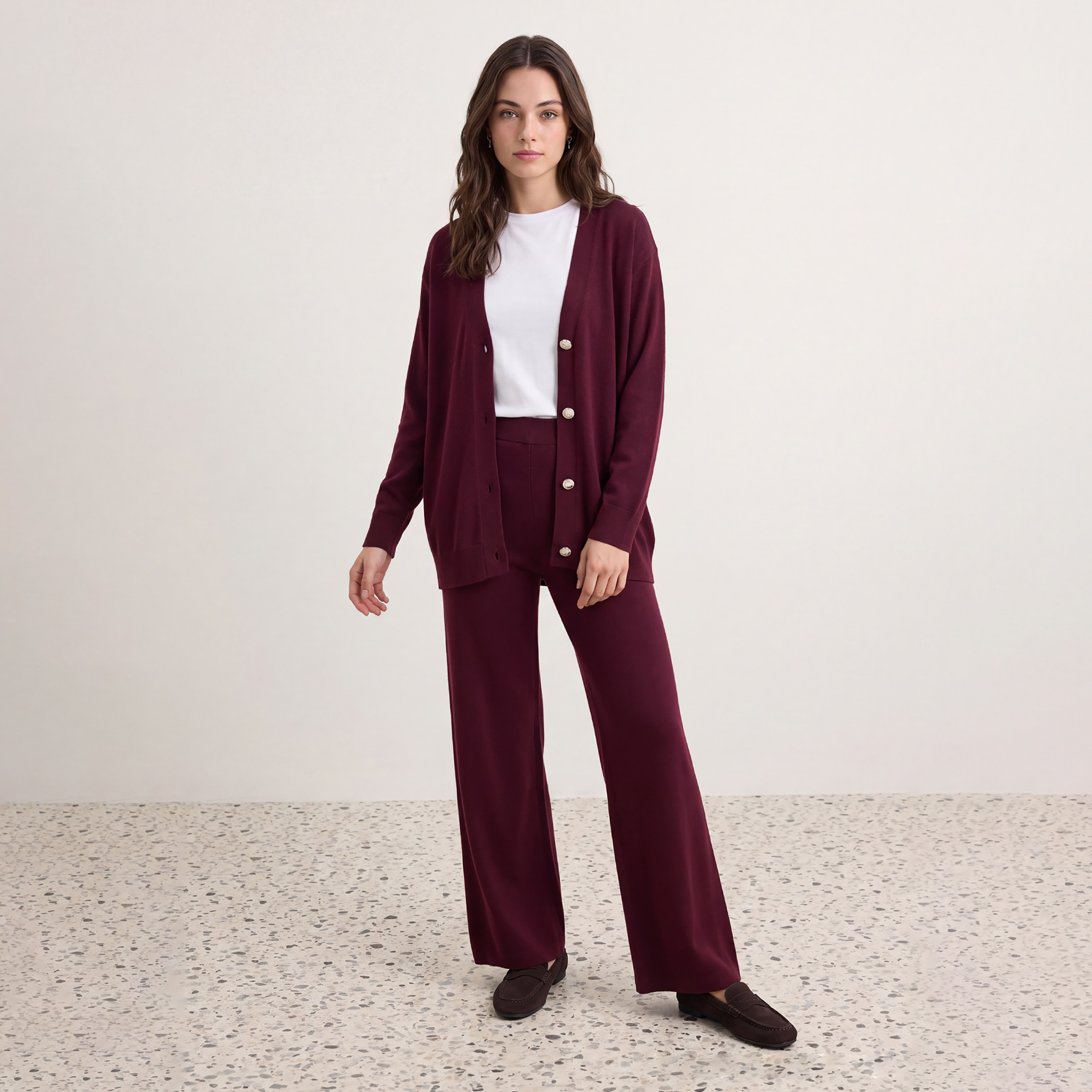 طقم كارديجان وبنطلون حريمي محتشم بأكمام مسدلة من ترينديول-women-clothing-coordsets-image-1