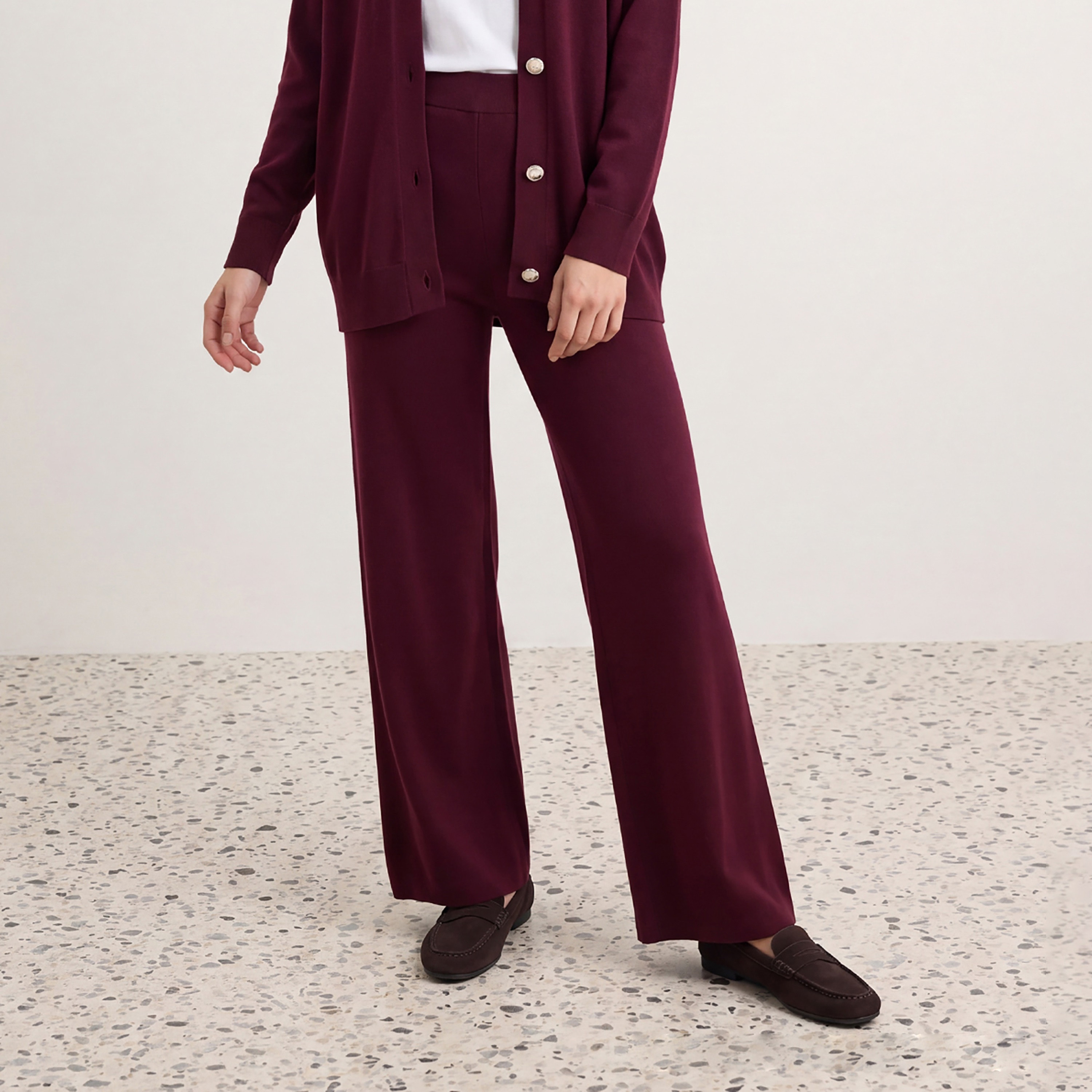طقم كارديجان وبنطلون حريمي محتشم بأكمام مسدلة من ترينديول-women-clothing-coordsets-image-4