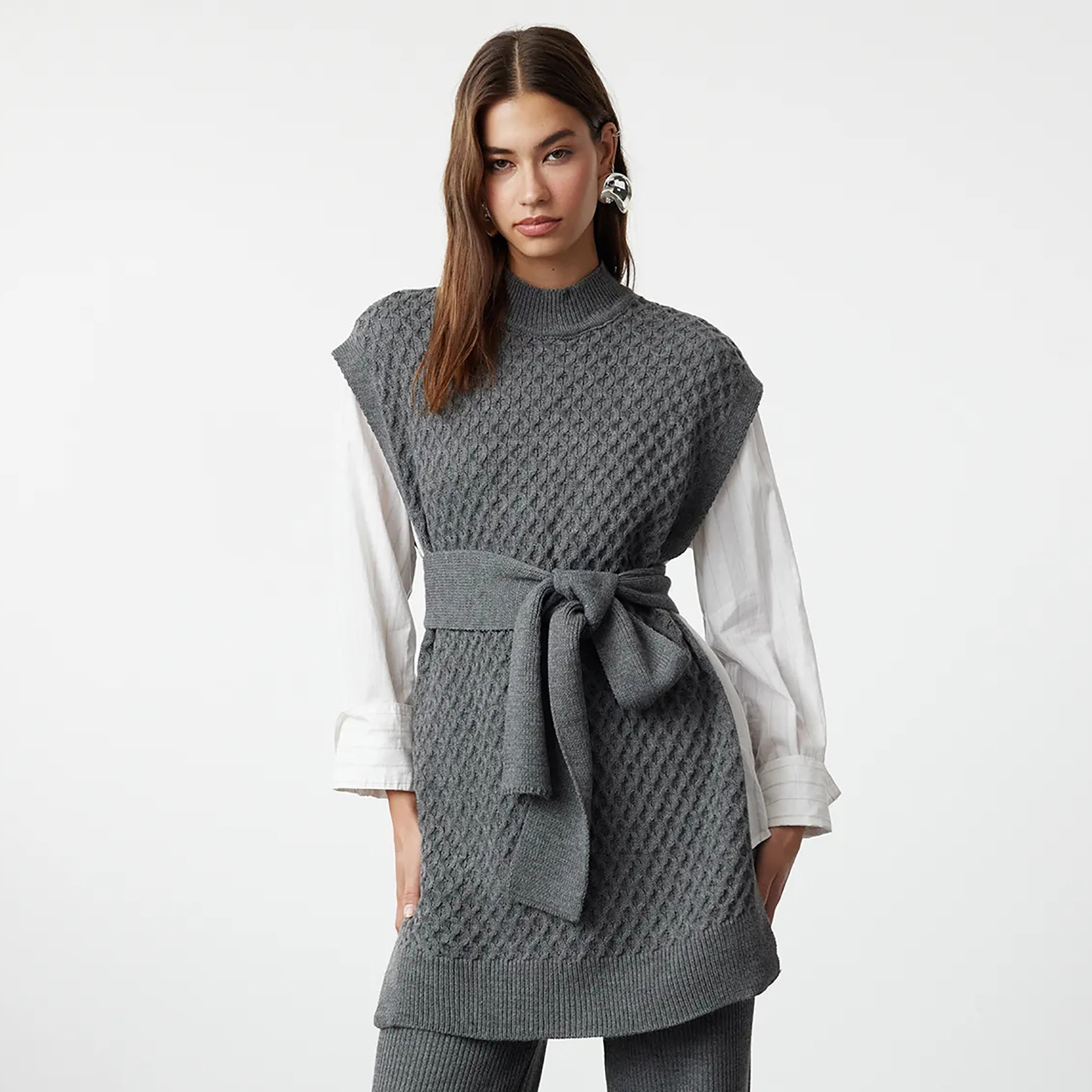 Trendyol Modest Geometric Knit Mock Neck Women's Sweater Vest & Pants Set-women-clothing-coordsets-image-3