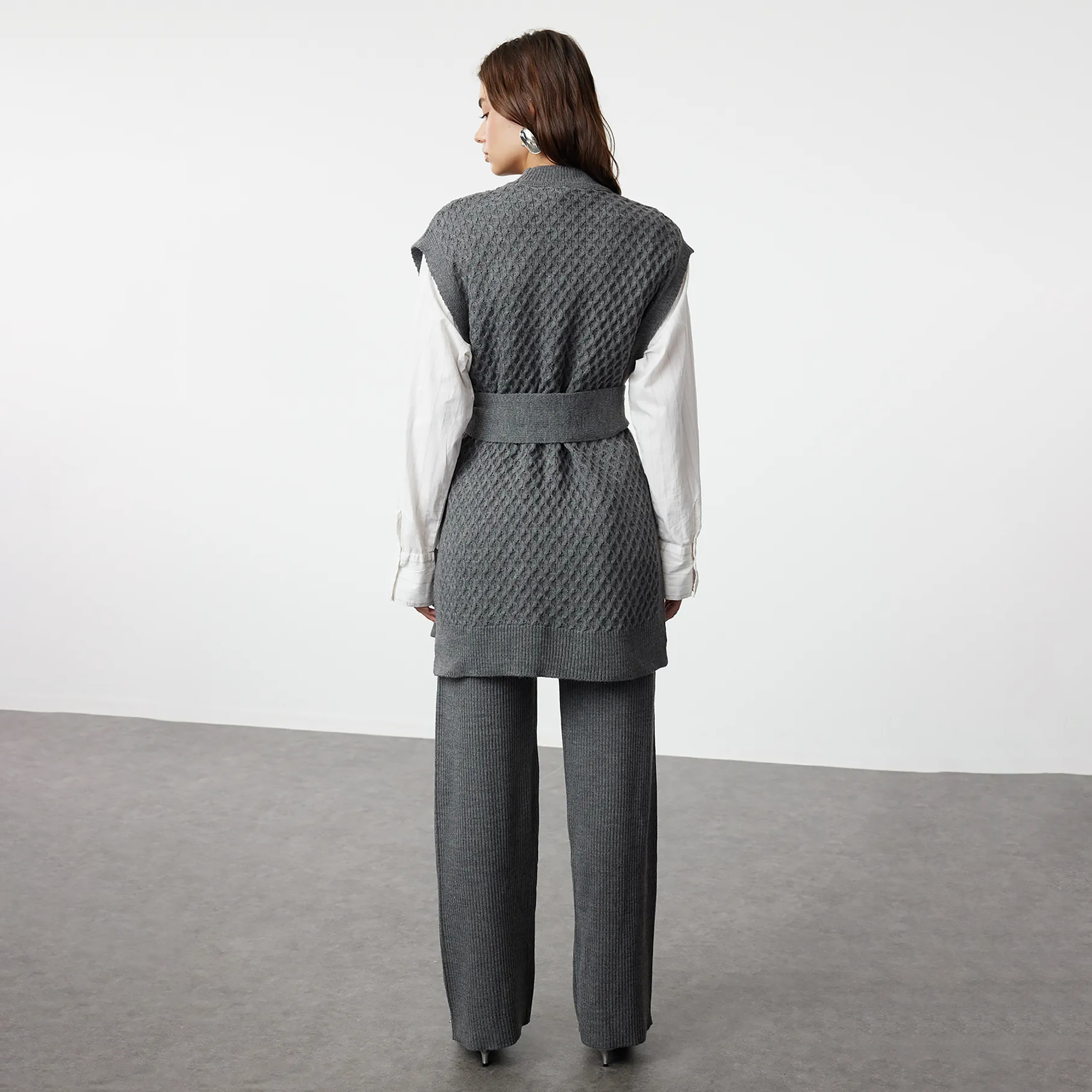 Trendyol Modest Geometric Knit Mock Neck Women's Sweater Vest & Pants Set-women-clothing-coordsets-image-5