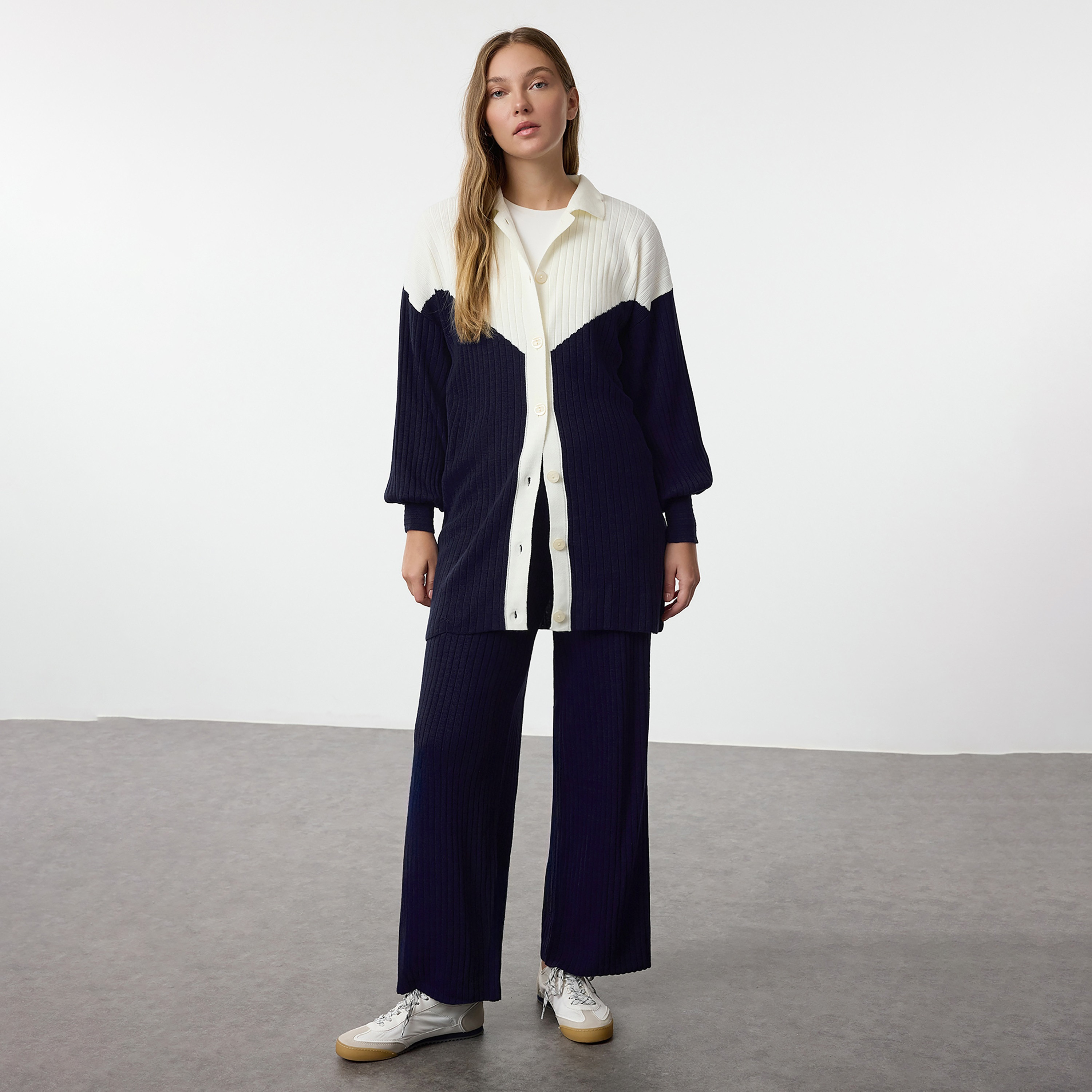 Trendyol Modest Navy Color-Blocked Collared Dropped Sleeves Women's Cardigan & Pants Set-women-clothing-coordsets-image-1