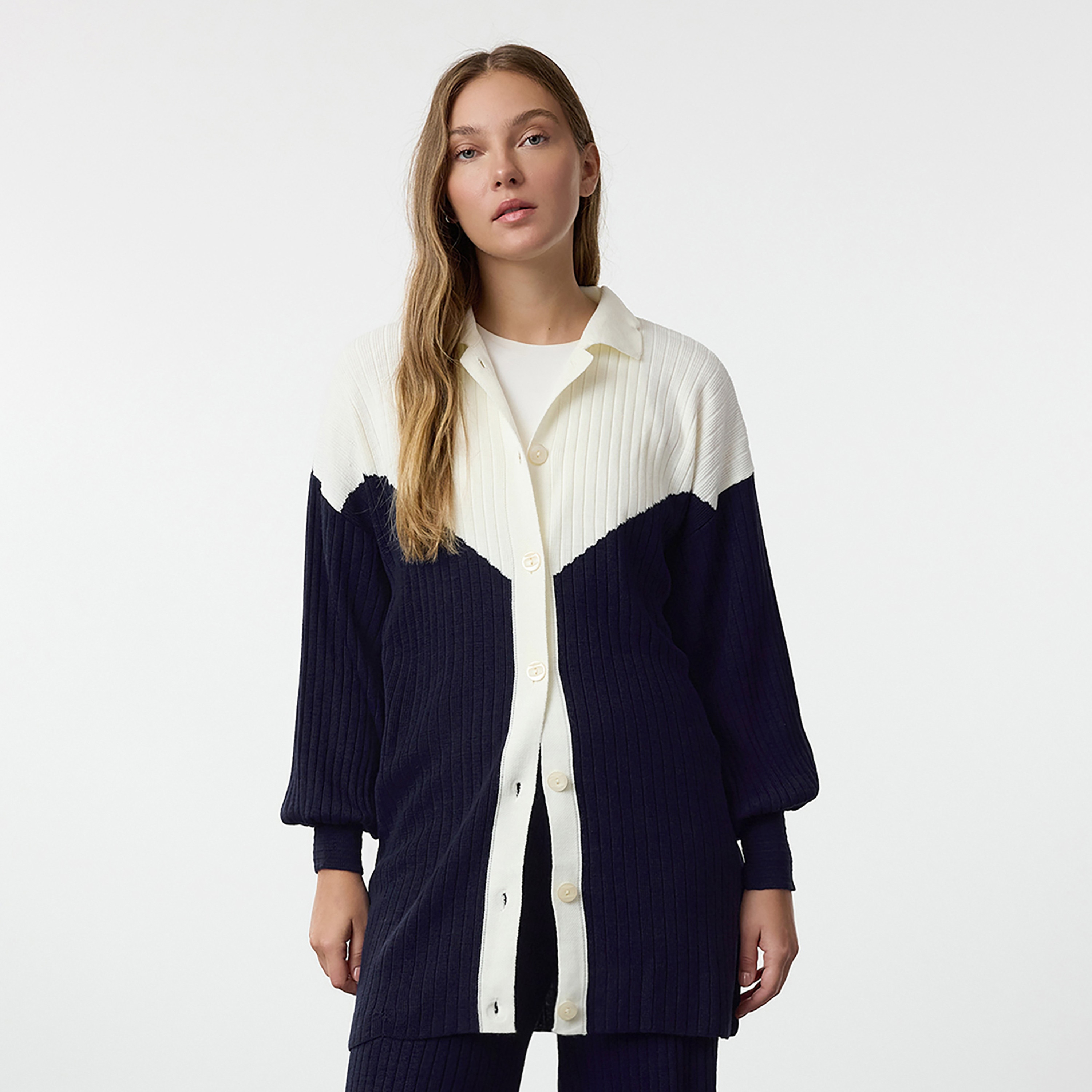 Trendyol Modest Navy Color-Blocked Collared Dropped Sleeves Women's Cardigan & Pants Set-women-clothing-coordsets-image-2
