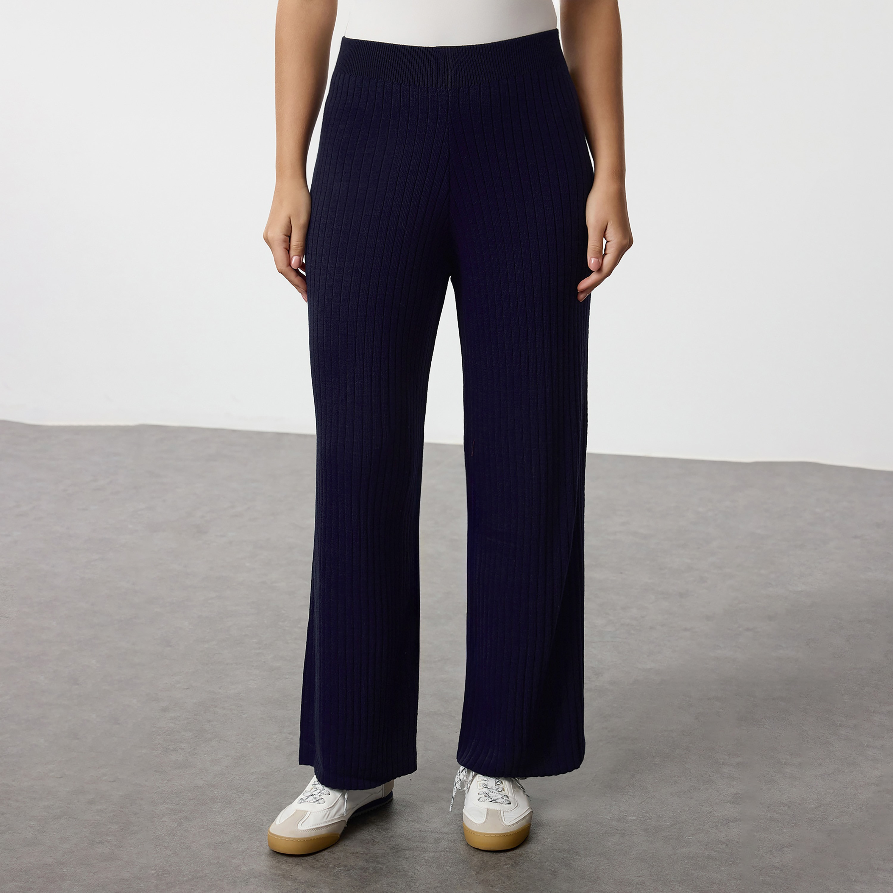 Trendyol Modest Navy Color-Blocked Collared Dropped Sleeves Women's Cardigan & Pants Set-women-clothing-coordsets-image-3