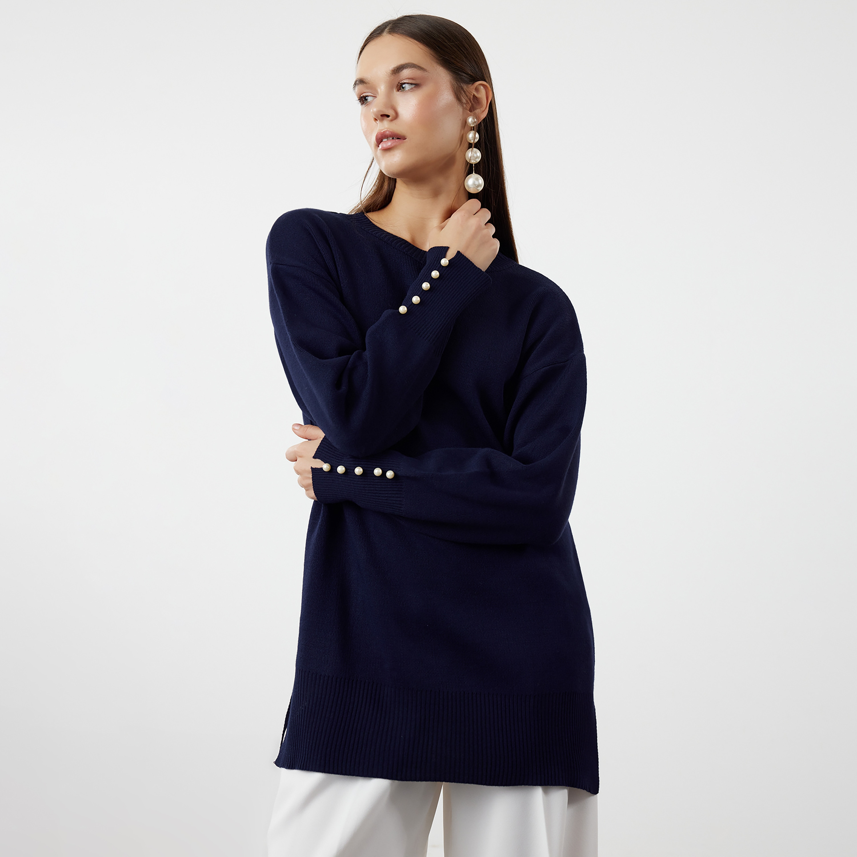 بلوفر حريمي محتشم بأكمام ساقطة من ترينديول-women-winterwear-cardigansandjumpers-jumpers-image-1