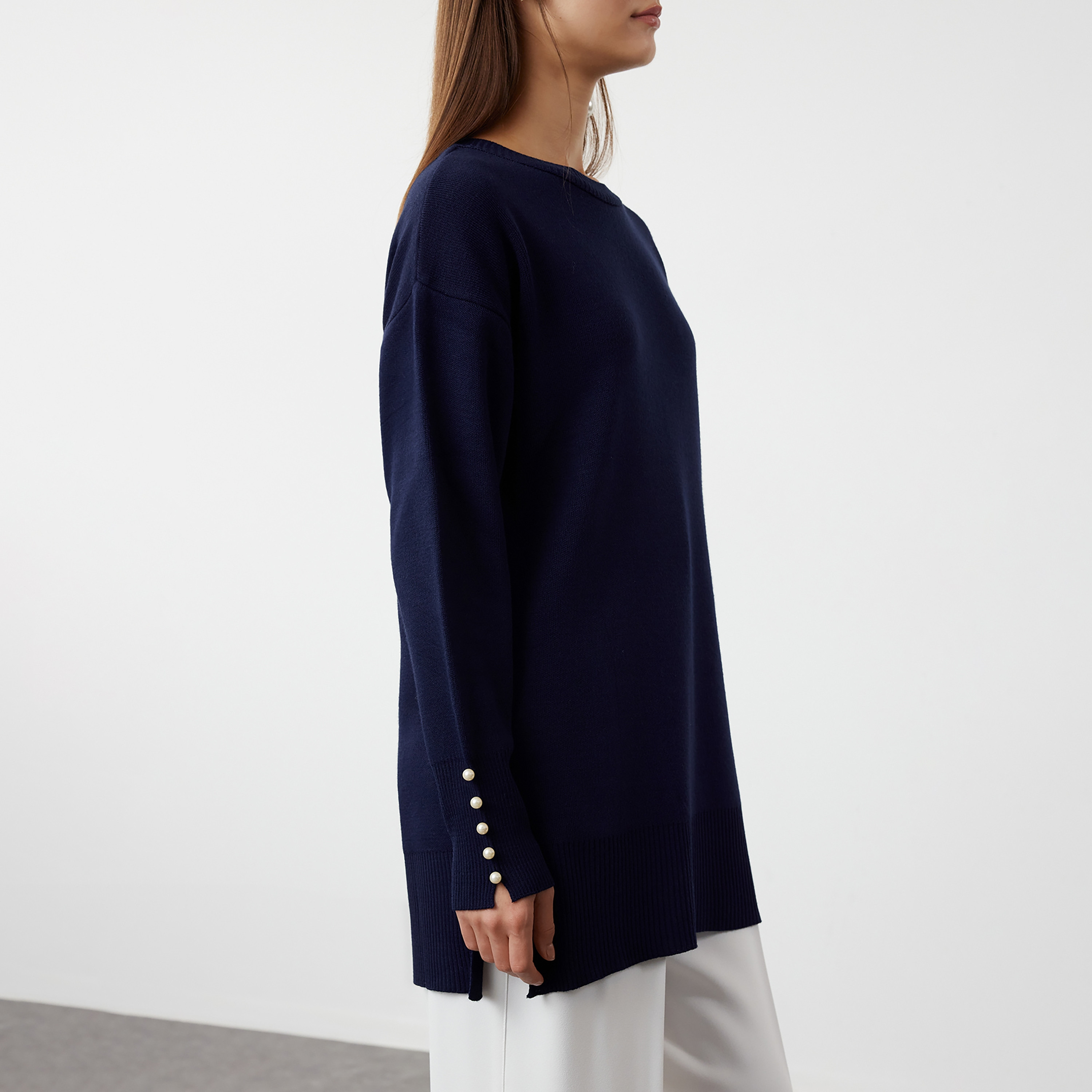 بلوفر حريمي محتشم بأكمام ساقطة من ترينديول-women-winterwear-cardigansandjumpers-jumpers-image-3