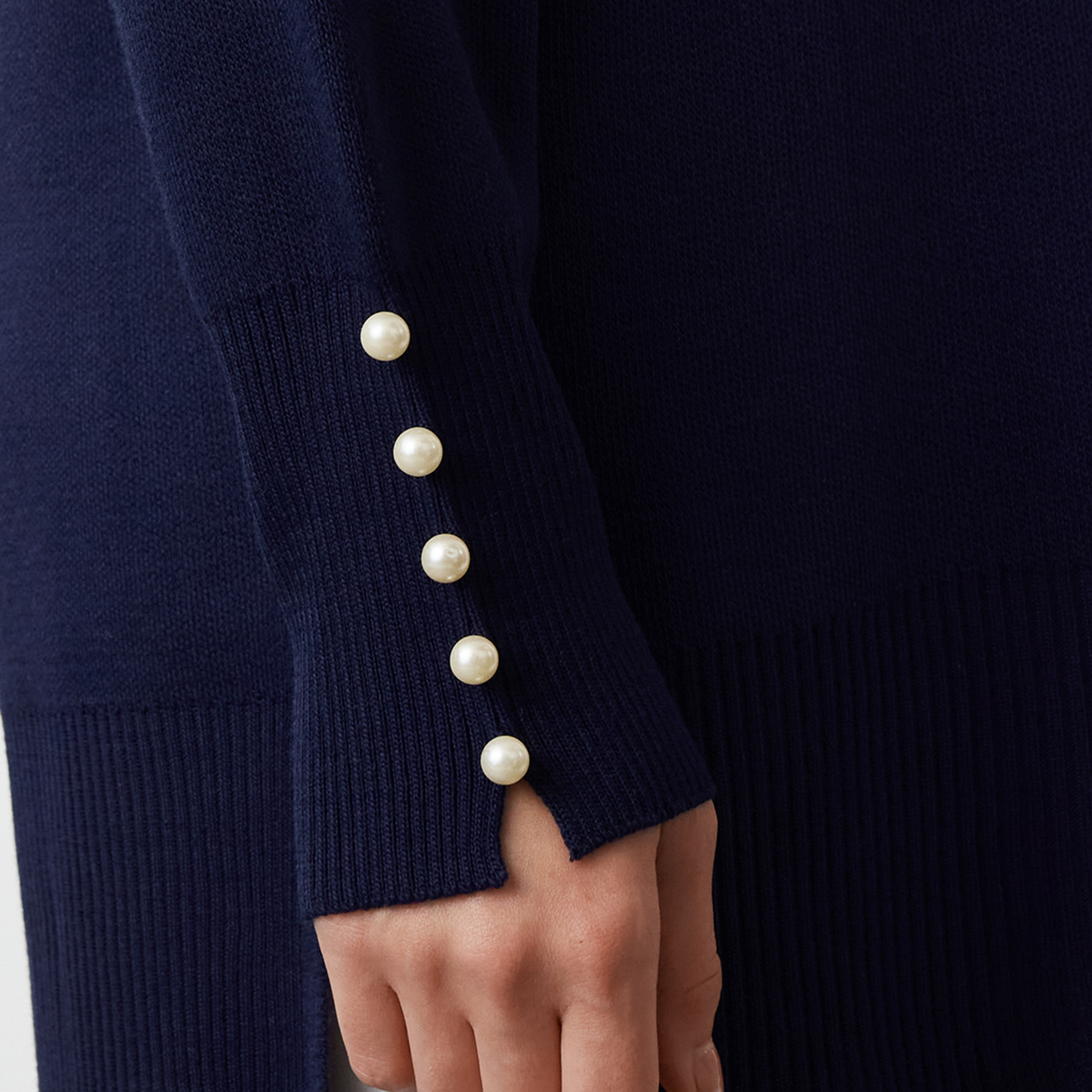بلوفر حريمي محتشم بأكمام ساقطة من ترينديول-women-winterwear-cardigansandjumpers-jumpers-image-4