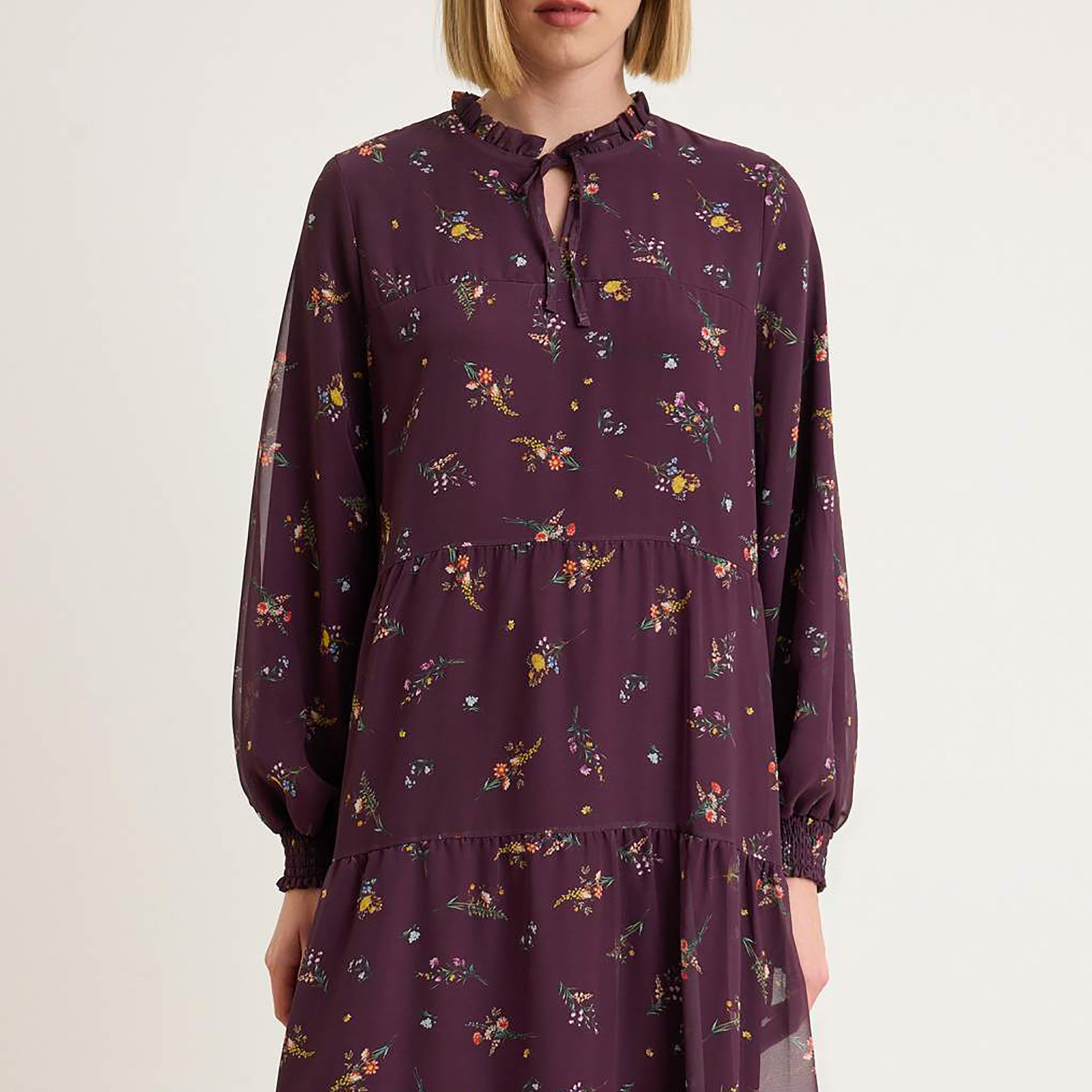 Trendyol Modest Purple Floral Print Chiffon Tie-Up Neck Balloon Sleeves Tiered Women's Maxi Dress-women-clothing-dresses-image-4