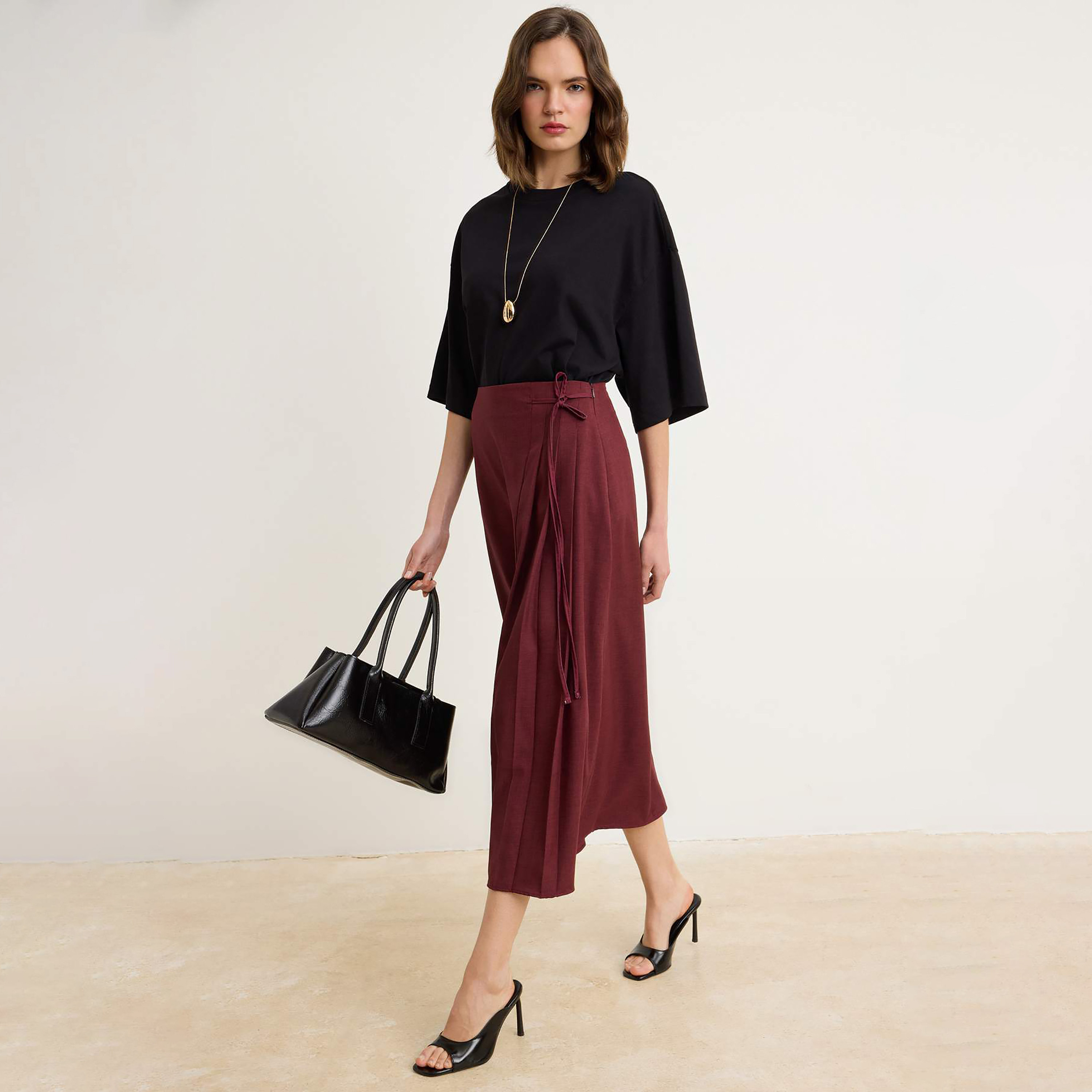 تنورة ميدي نسائية محتشمة بقصة حرف A-women-clothing-skirts-image-2