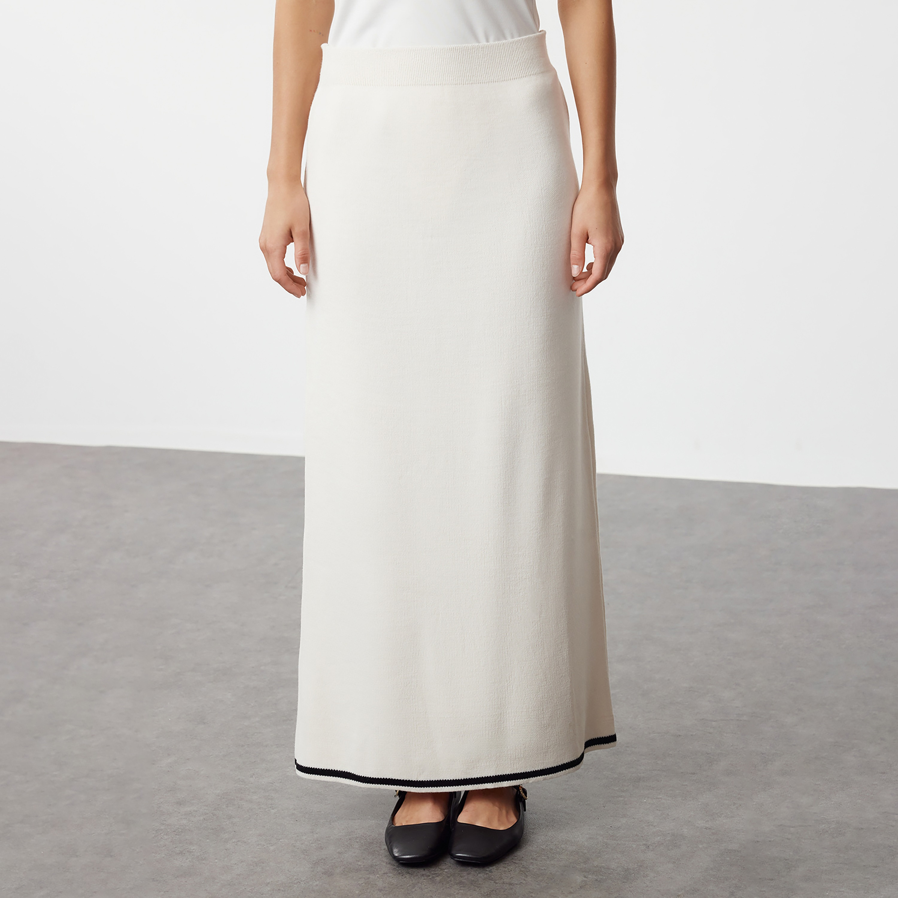 Trendyol Modest White Contrast Trim Tie-Up Neck Women's Cardigan & Skirt Set-women-clothing-coordsets-image-3