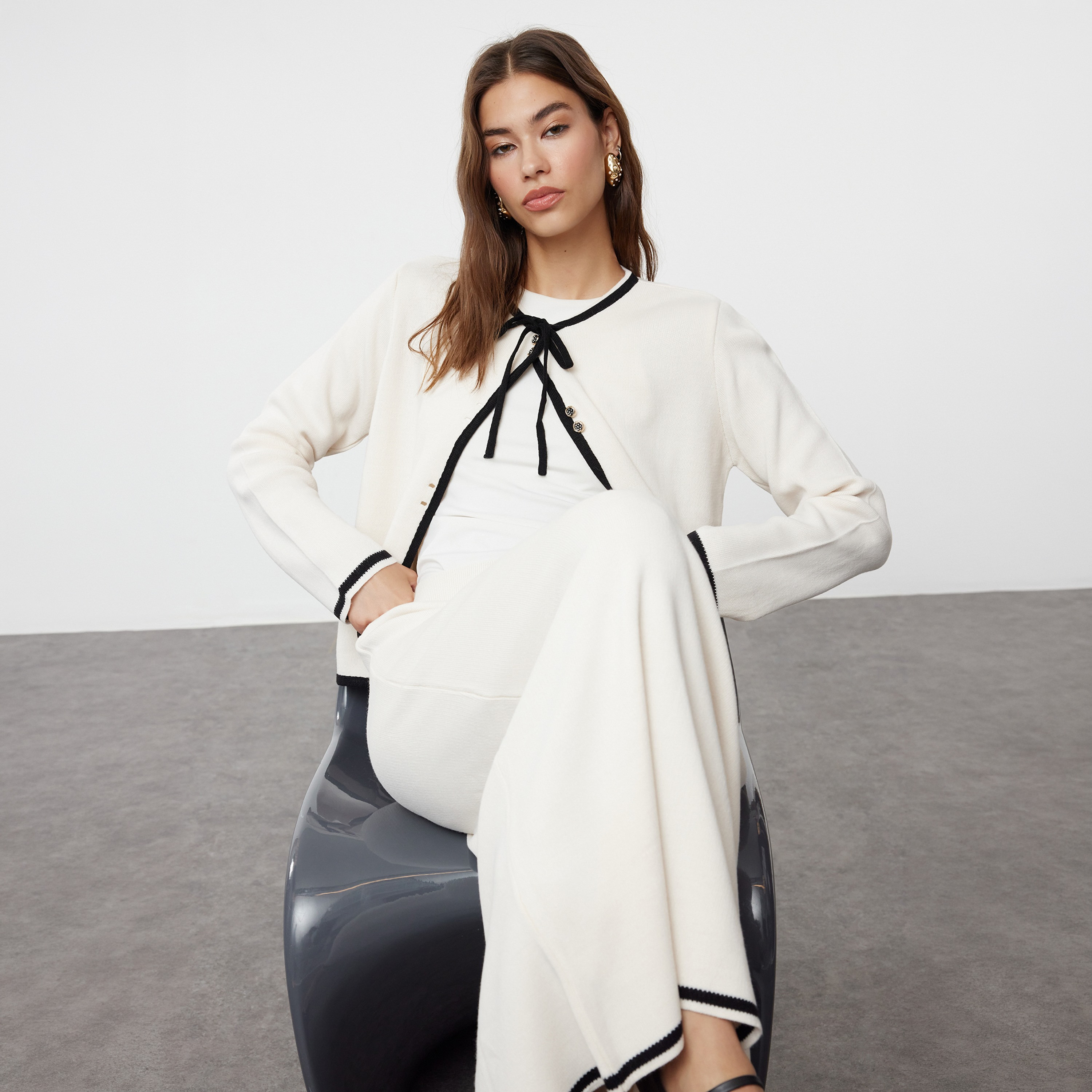 Trendyol Modest White Contrast Trim Tie-Up Neck Women's Cardigan & Skirt Set-women-clothing-coordsets-image-4