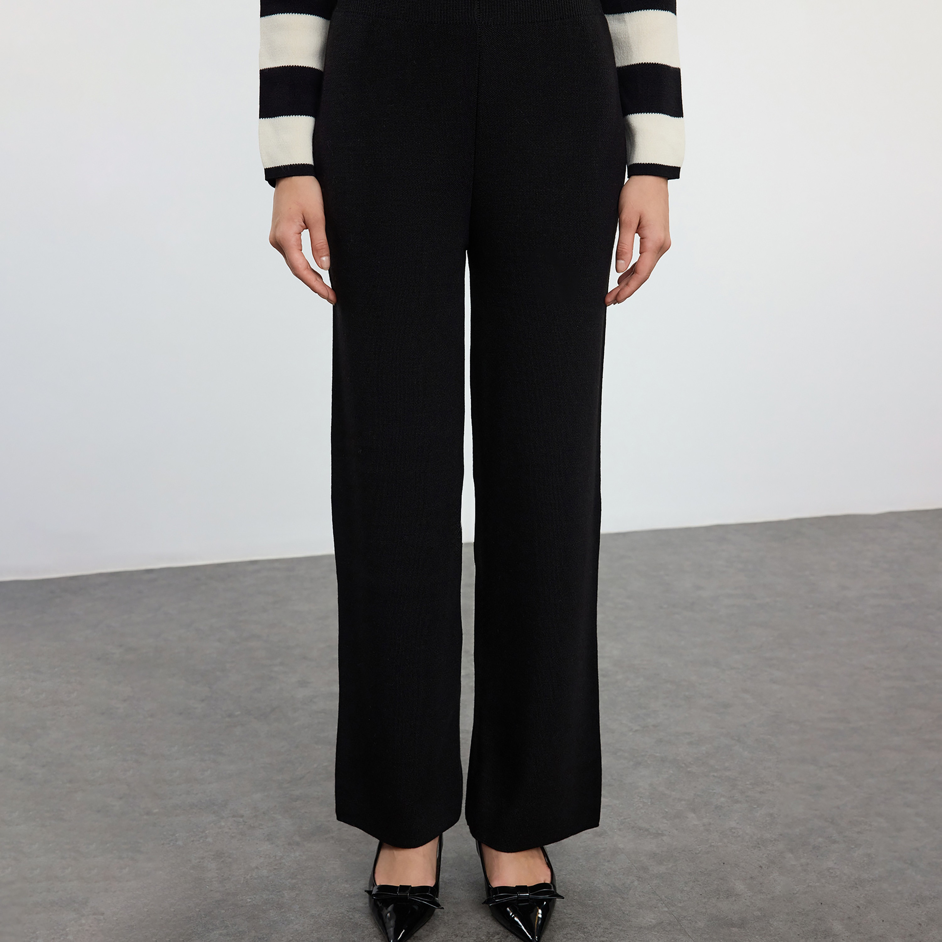 Trendyol Modest Black Striped Dropped Sleeves Women's Cardigan & Pants Set-women-clothing-coordsets-image-3